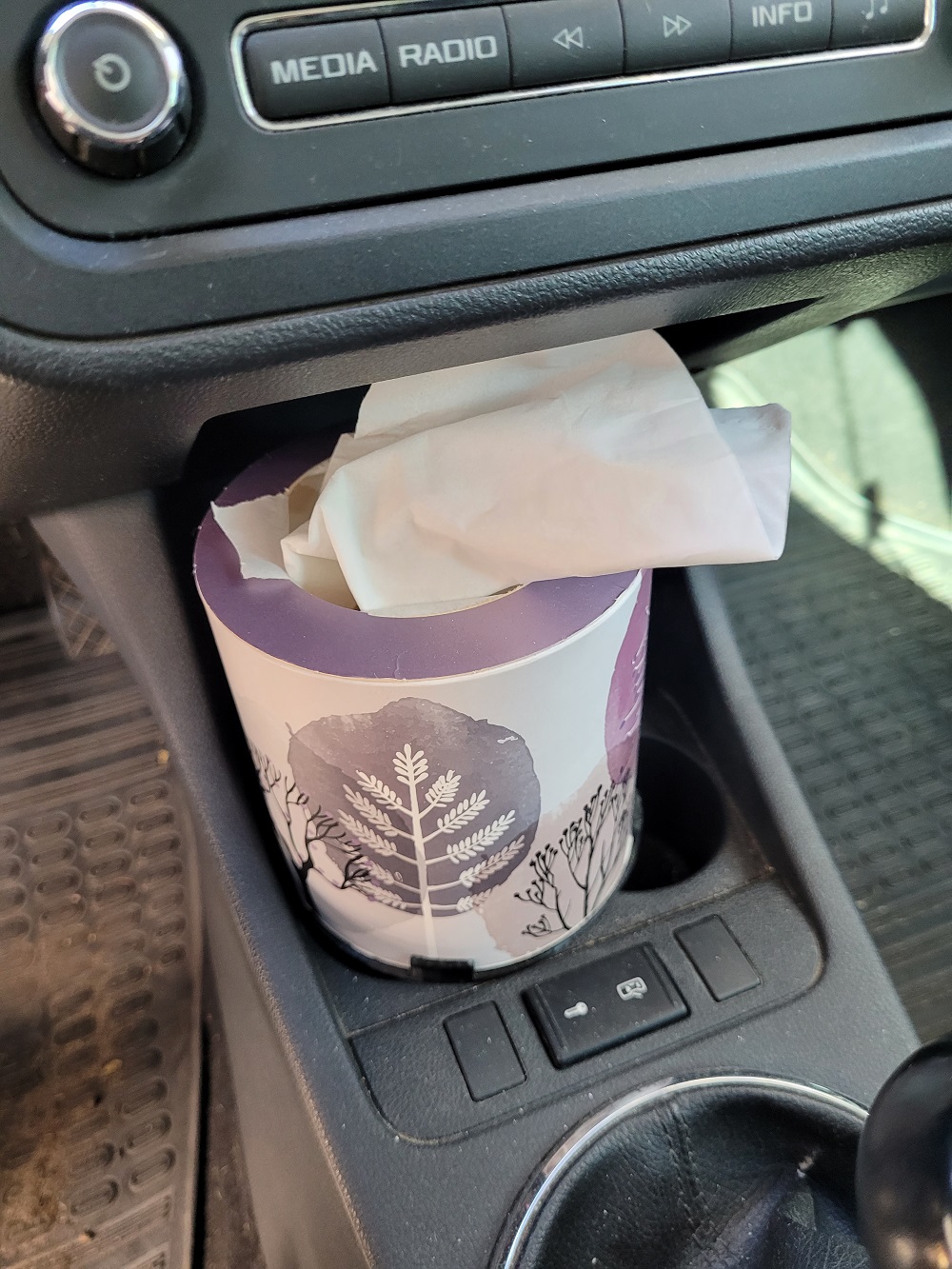 Skoda Roomster tissue holder from Rossmann