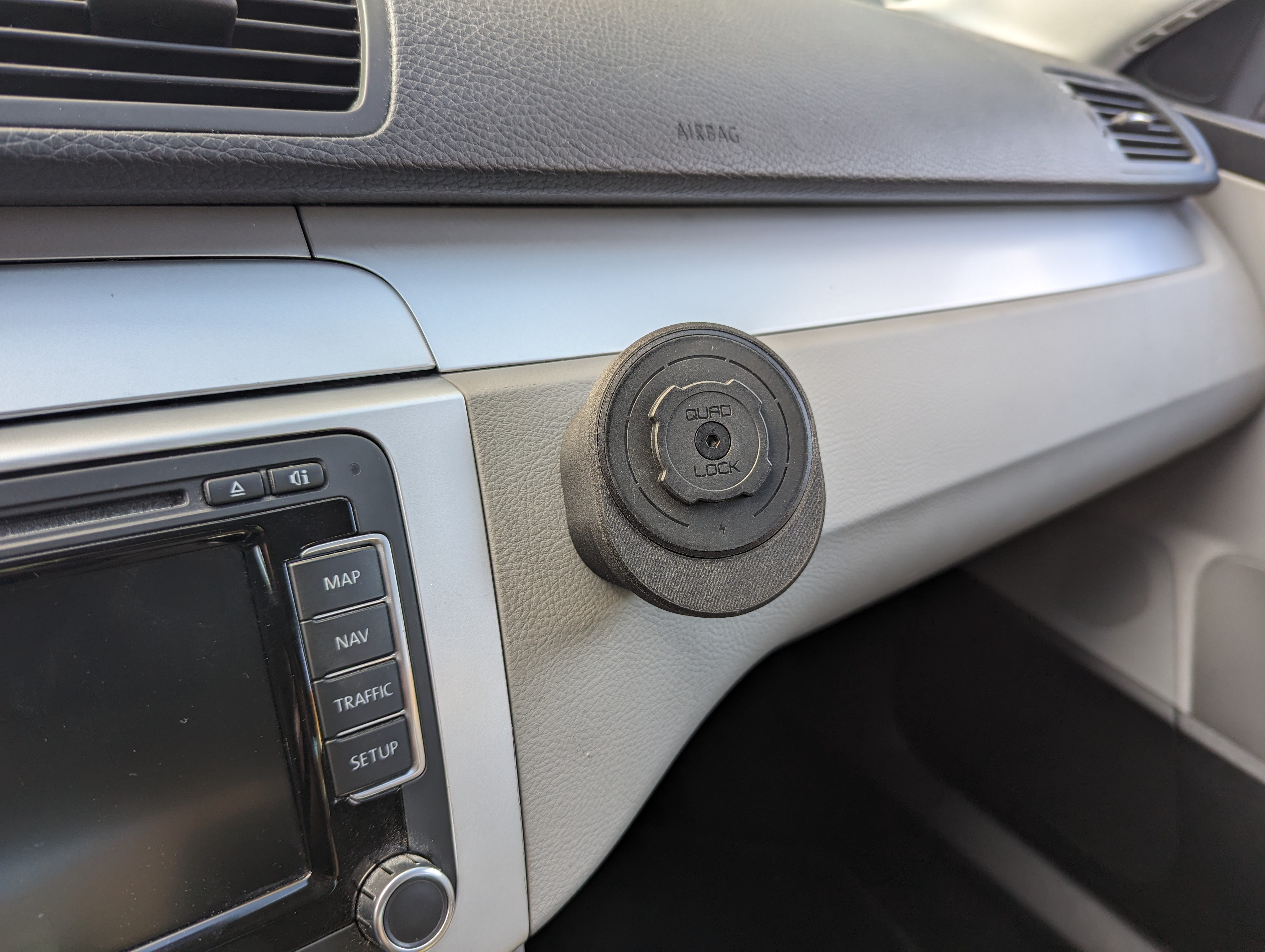 VW Quadlock Phone Mount