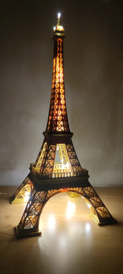 FREE ) La tour Eiffel - Download Free 3D model by SDC PERFORMANCE