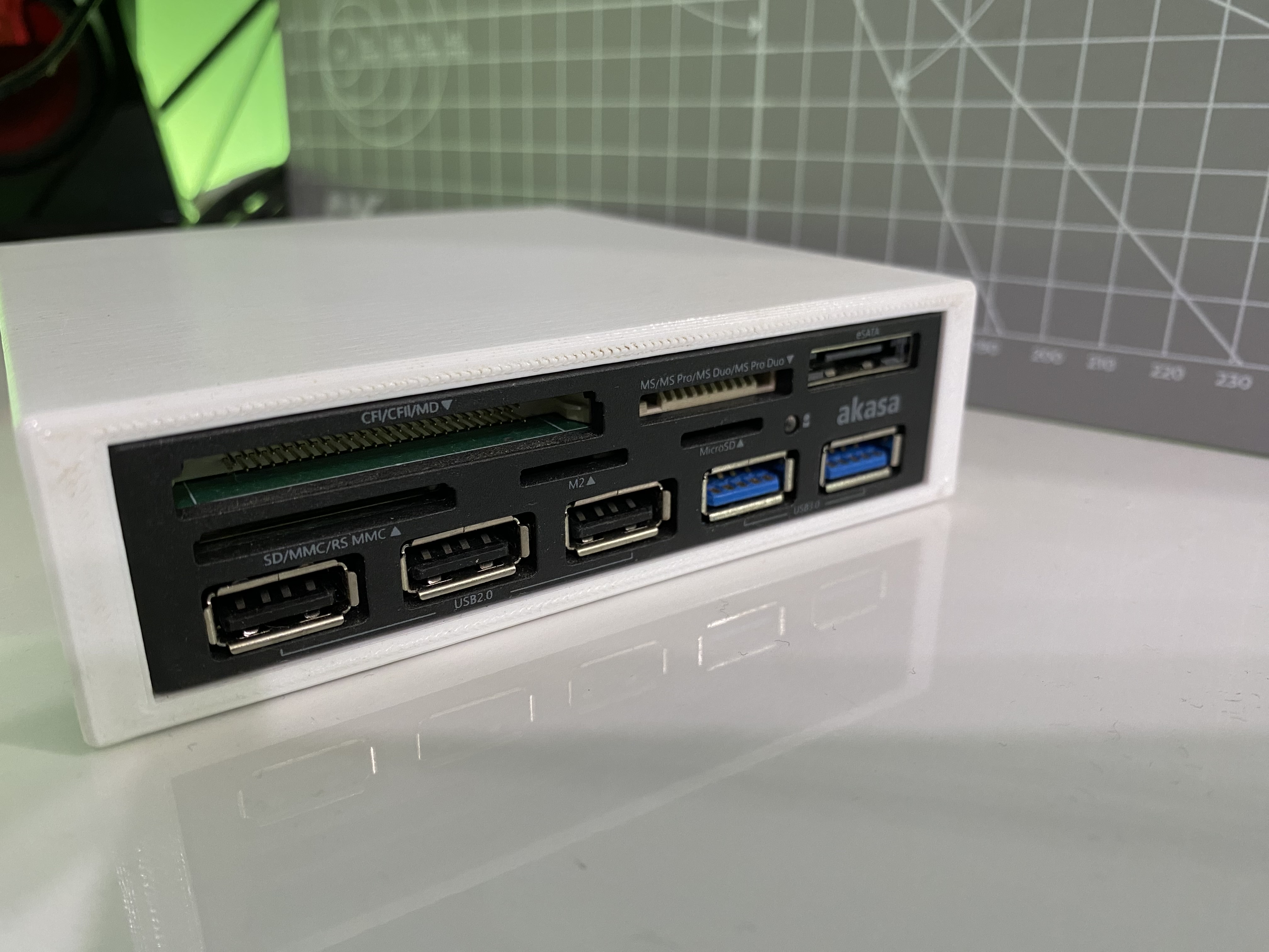 Box Akasa AK-ICR-16 3,5- front panel