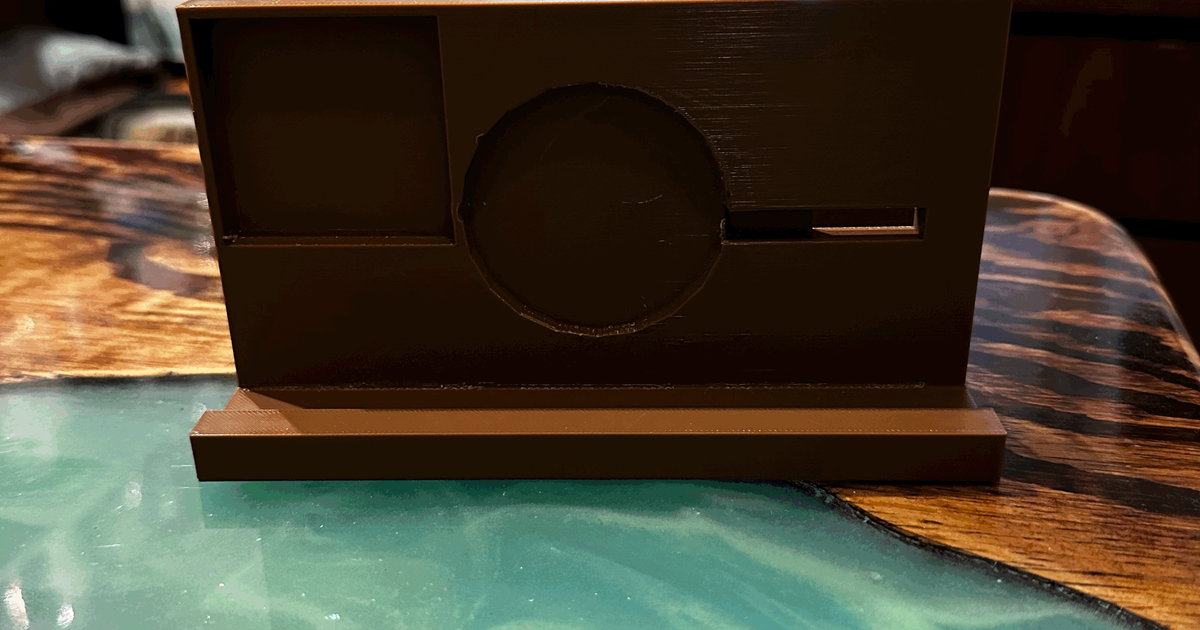 Two Phone and watch stand with MagSafe slot for watch and two phones by tray0330 Download free