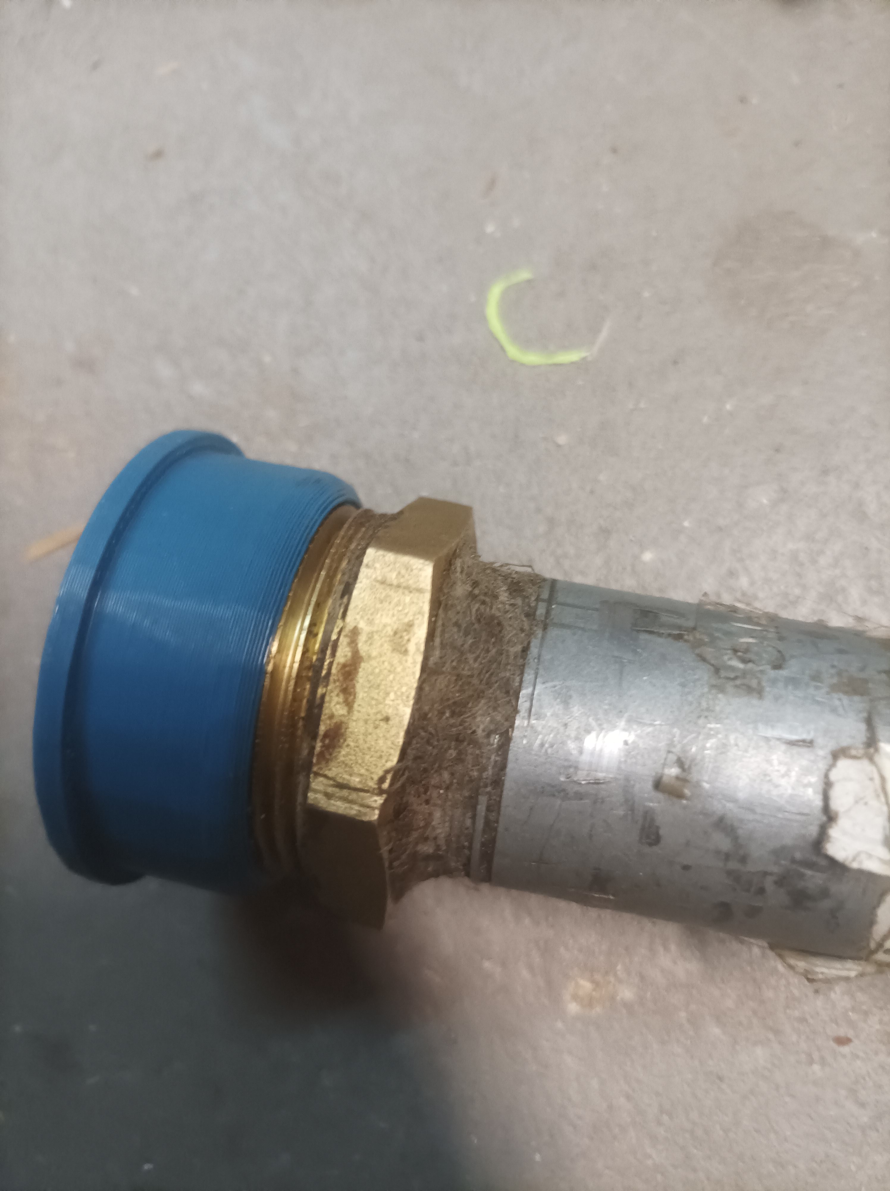 Für  Deckel IBC Container mit 50 mm Loch auf 1 1/4" Innengewinde