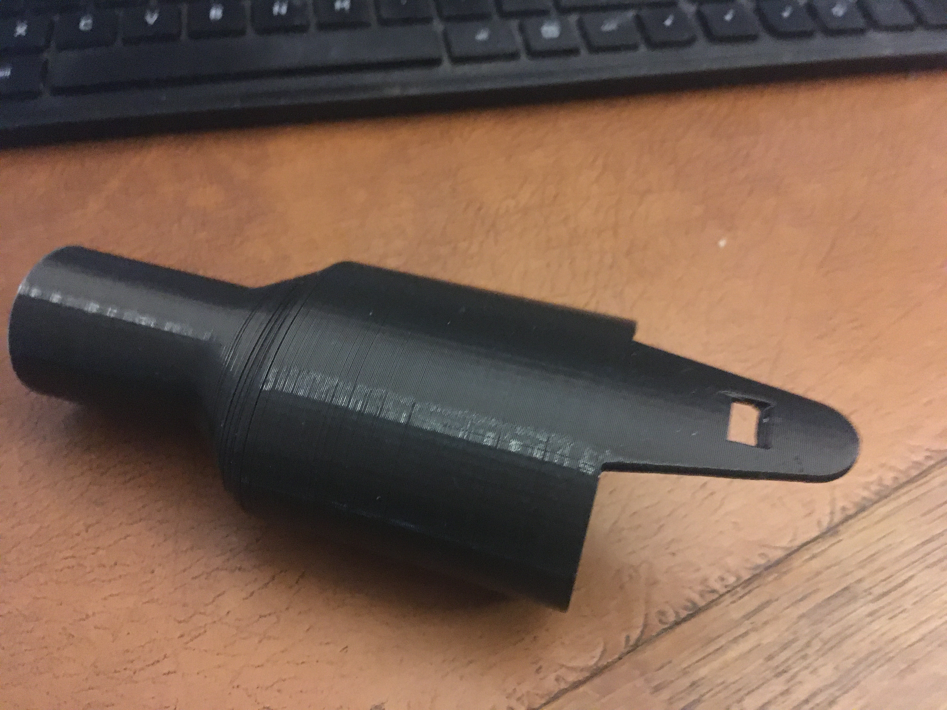 Miniatura 2 do modelo 3D SnapFresh leaf blower adapter