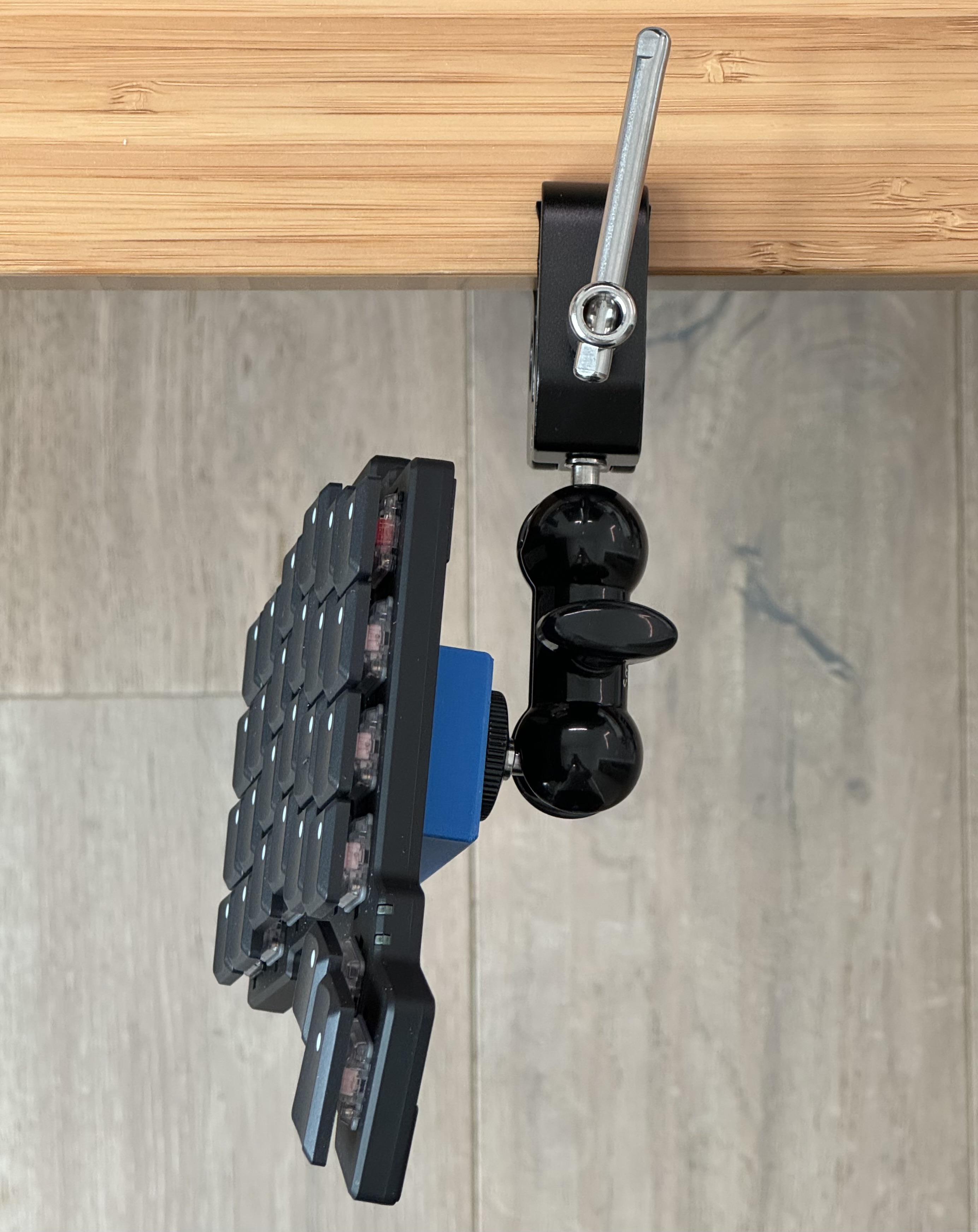 ZSA Voyager Tripod Mount by mark Download free STL model