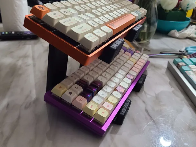 keyboard stand (wall mountable)