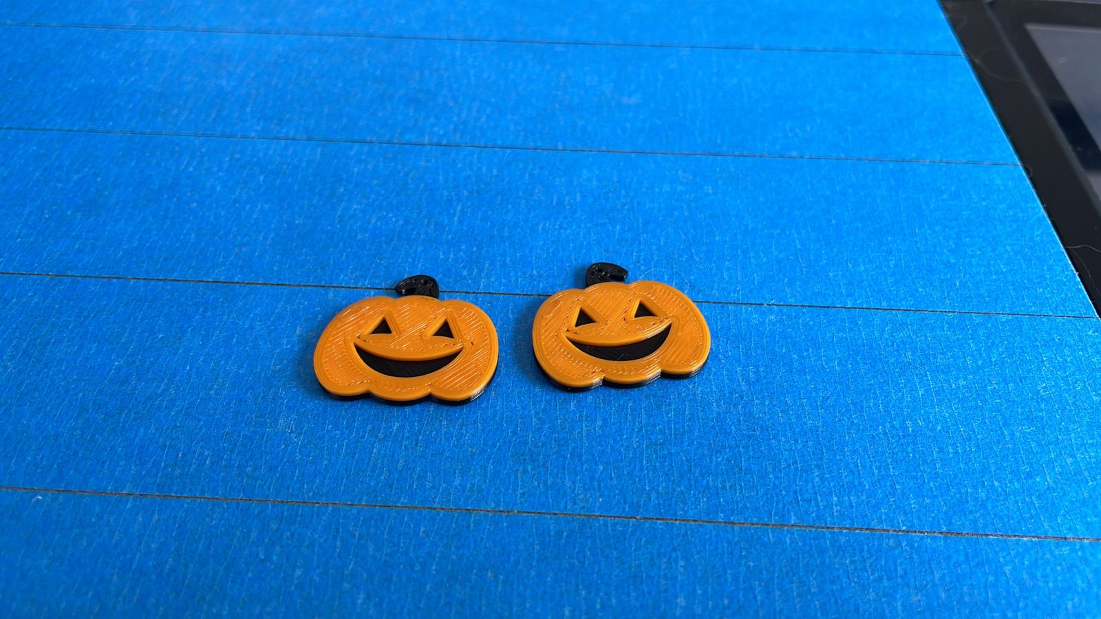 halloween pumpkin earrings thinner and smaller