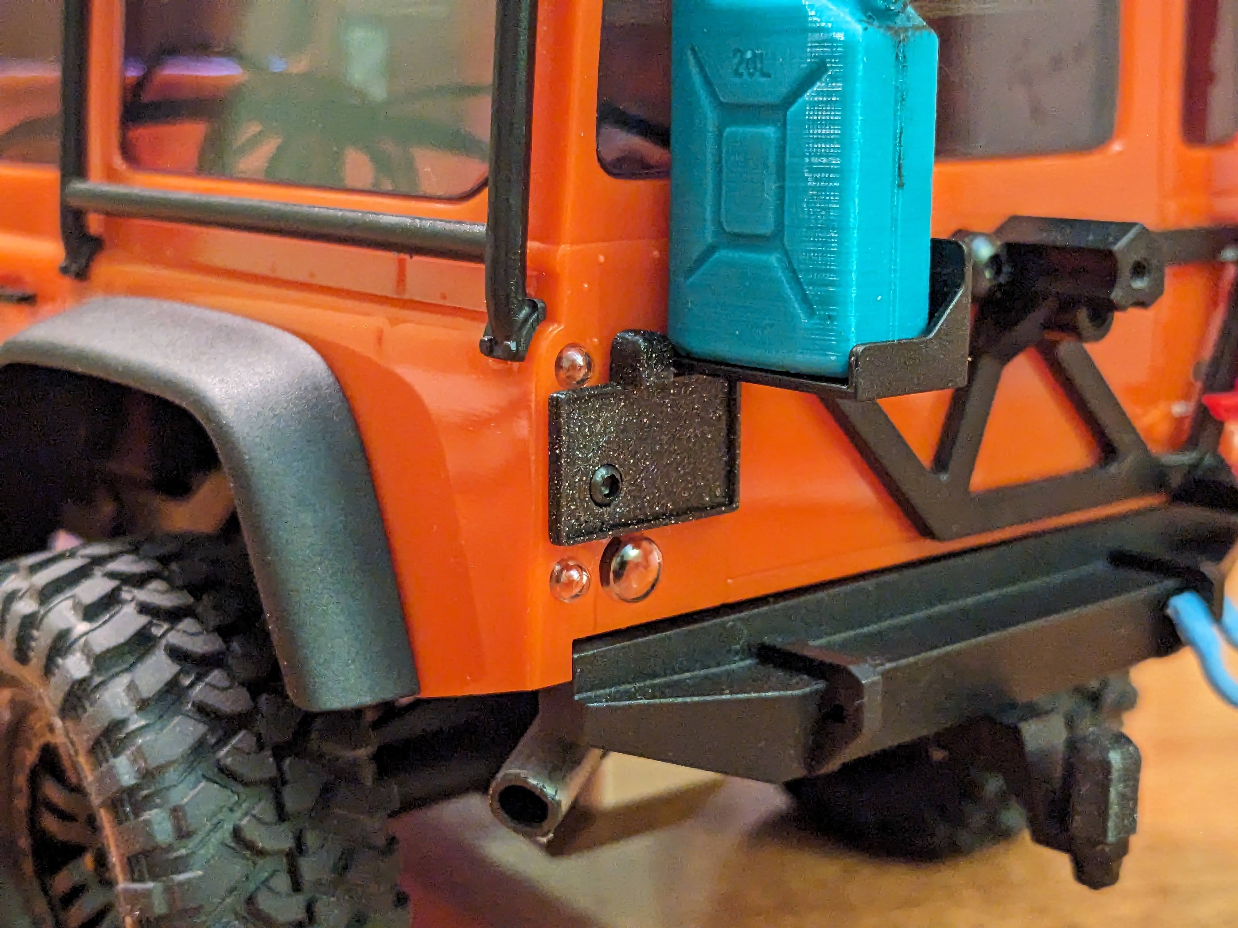 License plate carrier for TRX-4M Defender