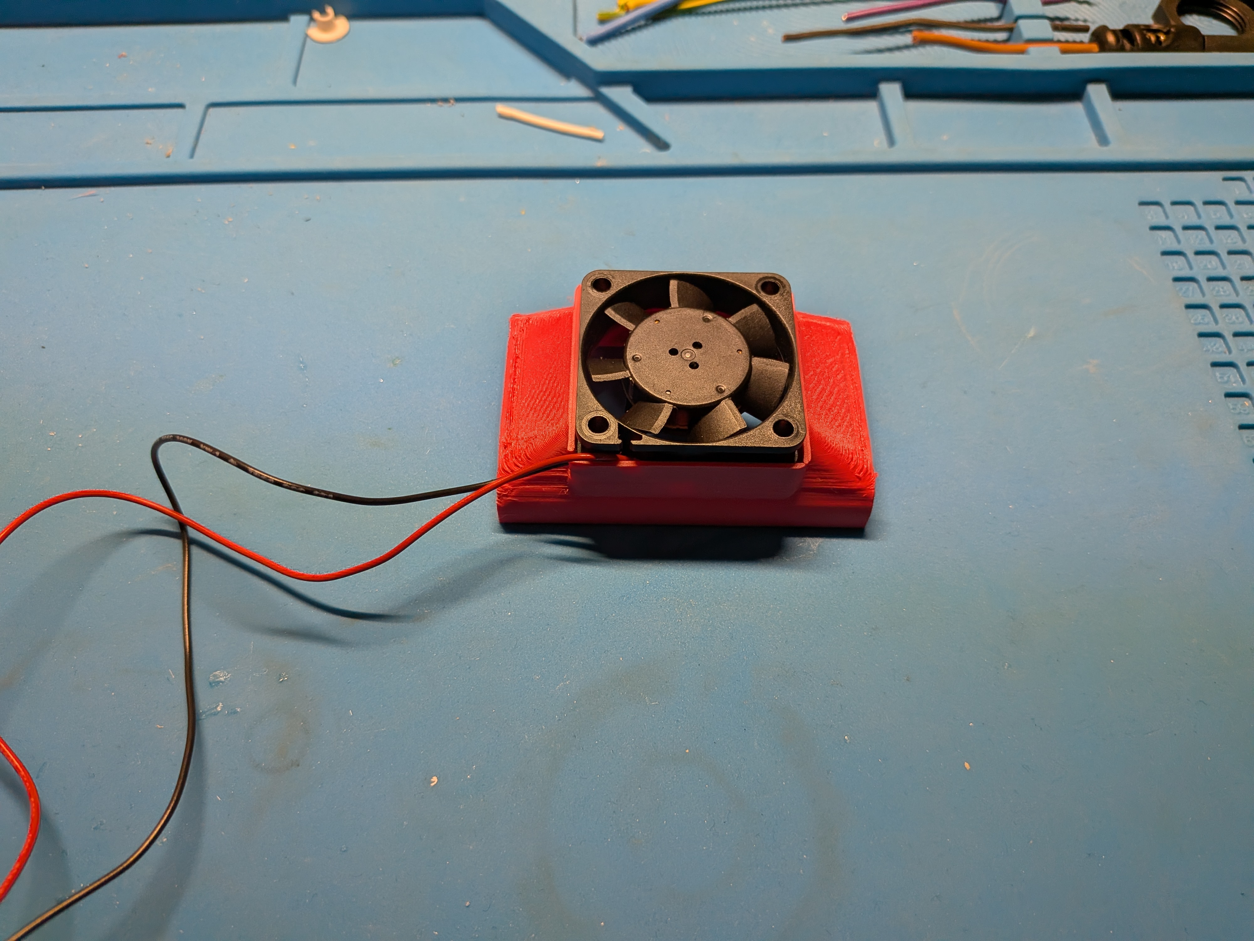 Bambu A1 case fan adapter 40x40 (for both sides)