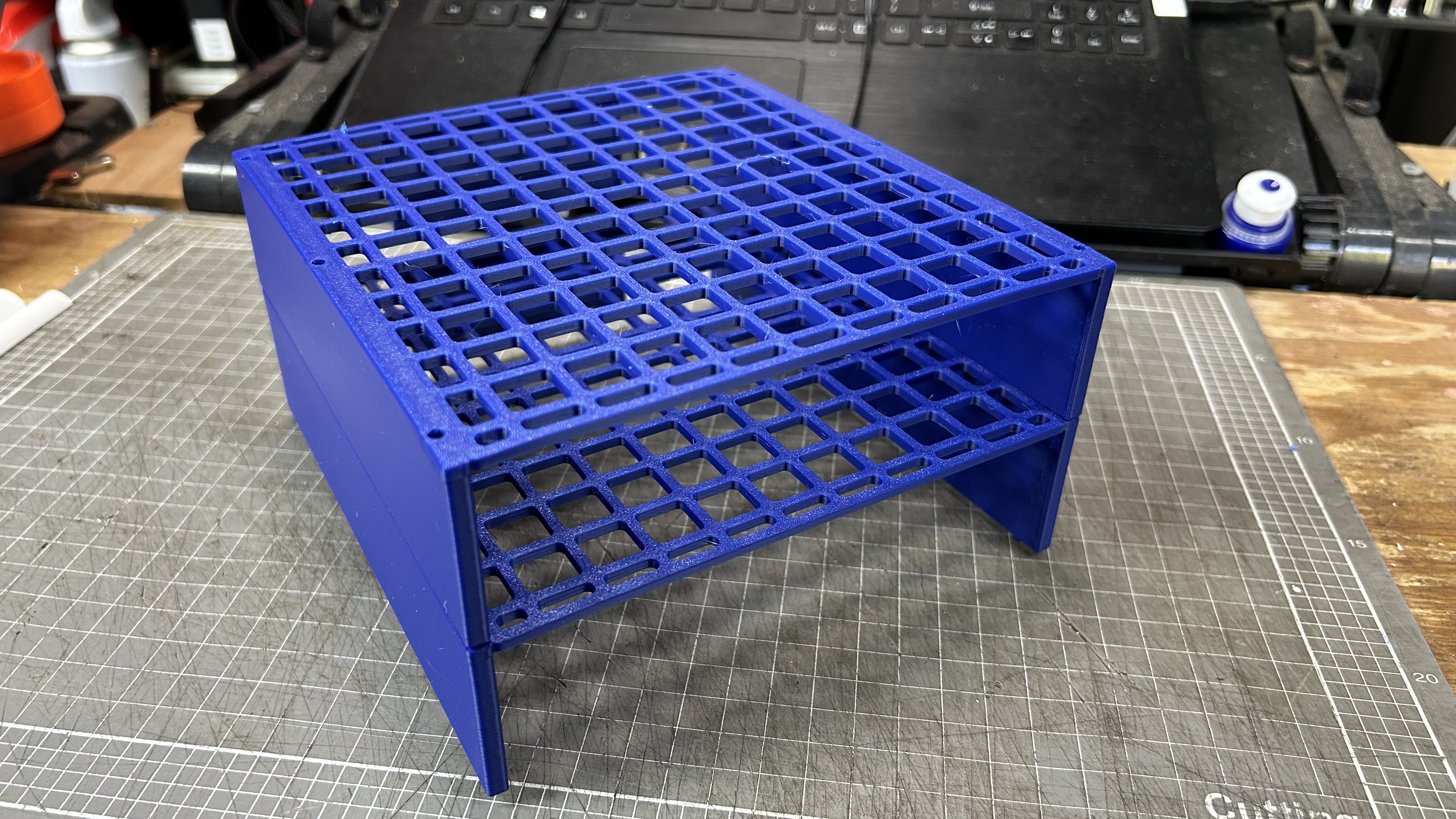 Miniatura 2 do modelo 3D Stackable Shelves