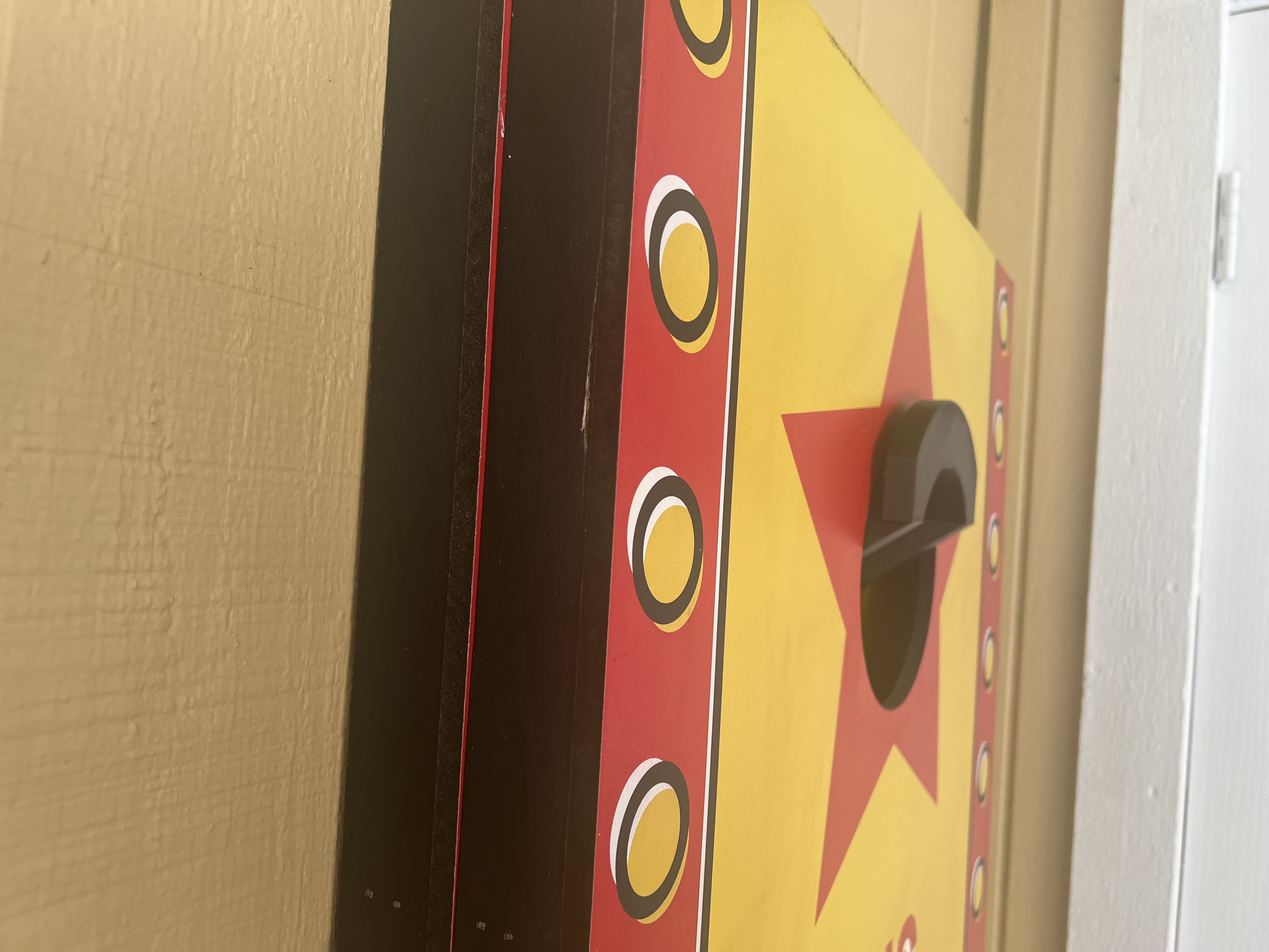 Miniatura 2 do modelo 3D Cornhole Wall Mount