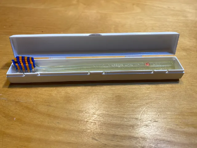 Toothbrush box / krabička na kartáček