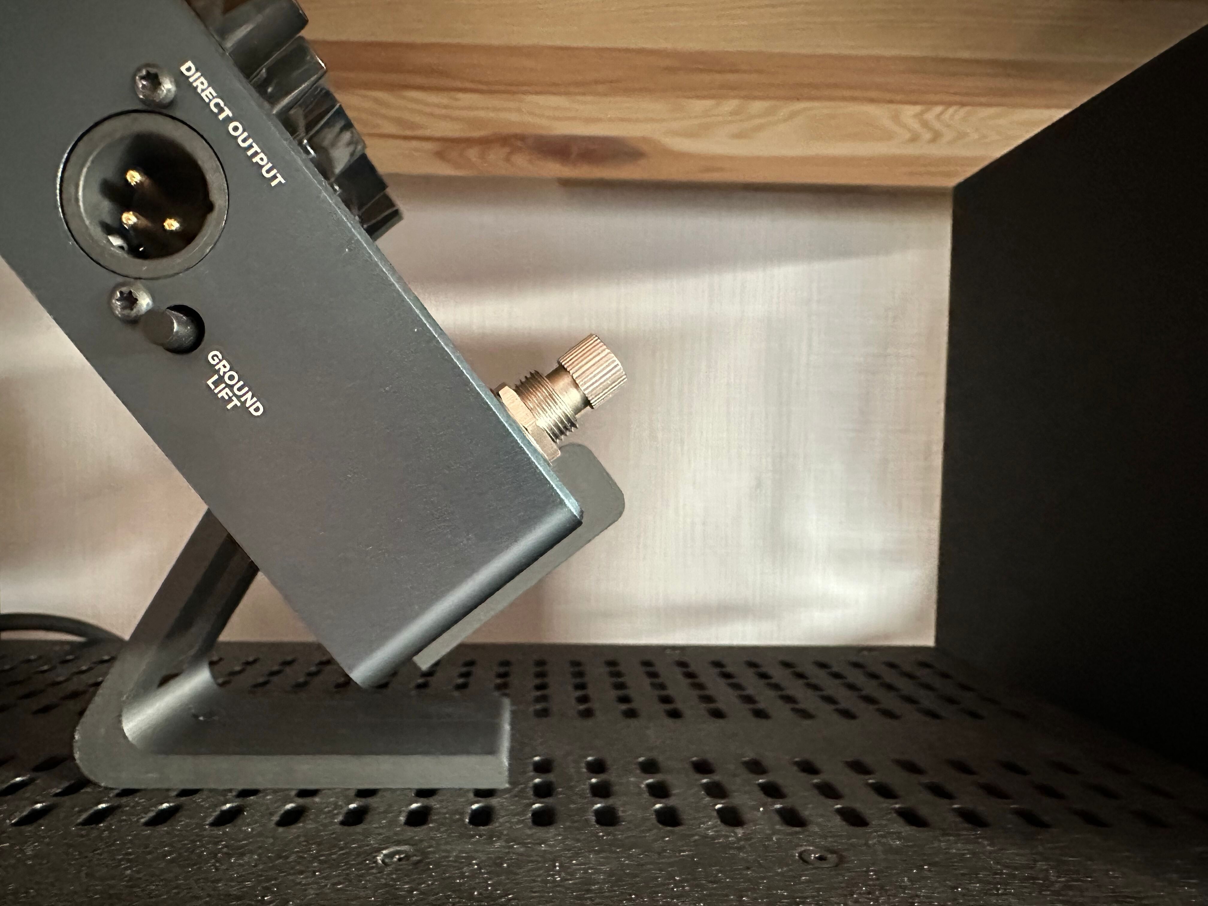 Darkglass Preamp Stand by Stefan Eckstein Download free STL model