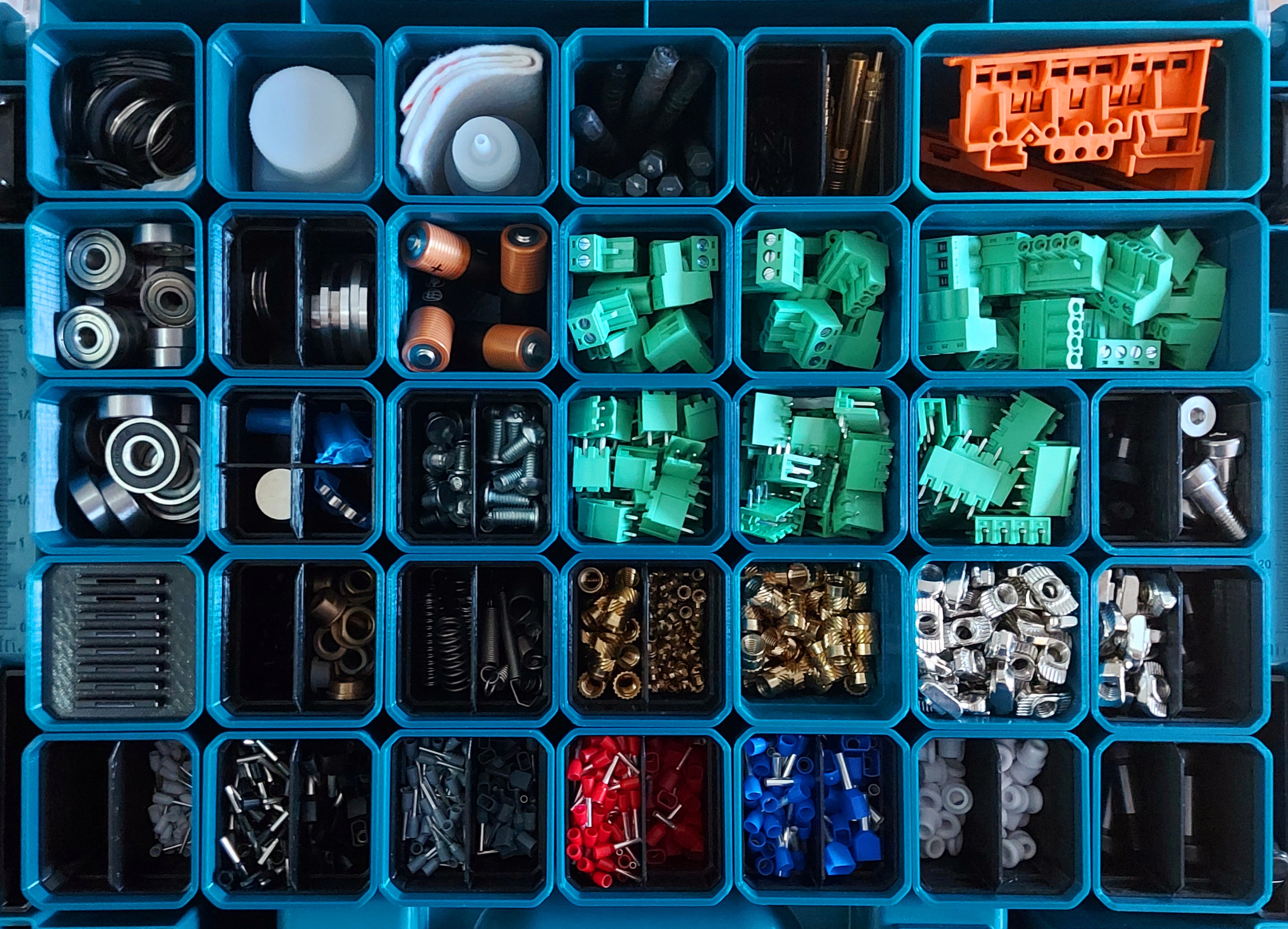 Makita MAKPAC storage organizer boxes