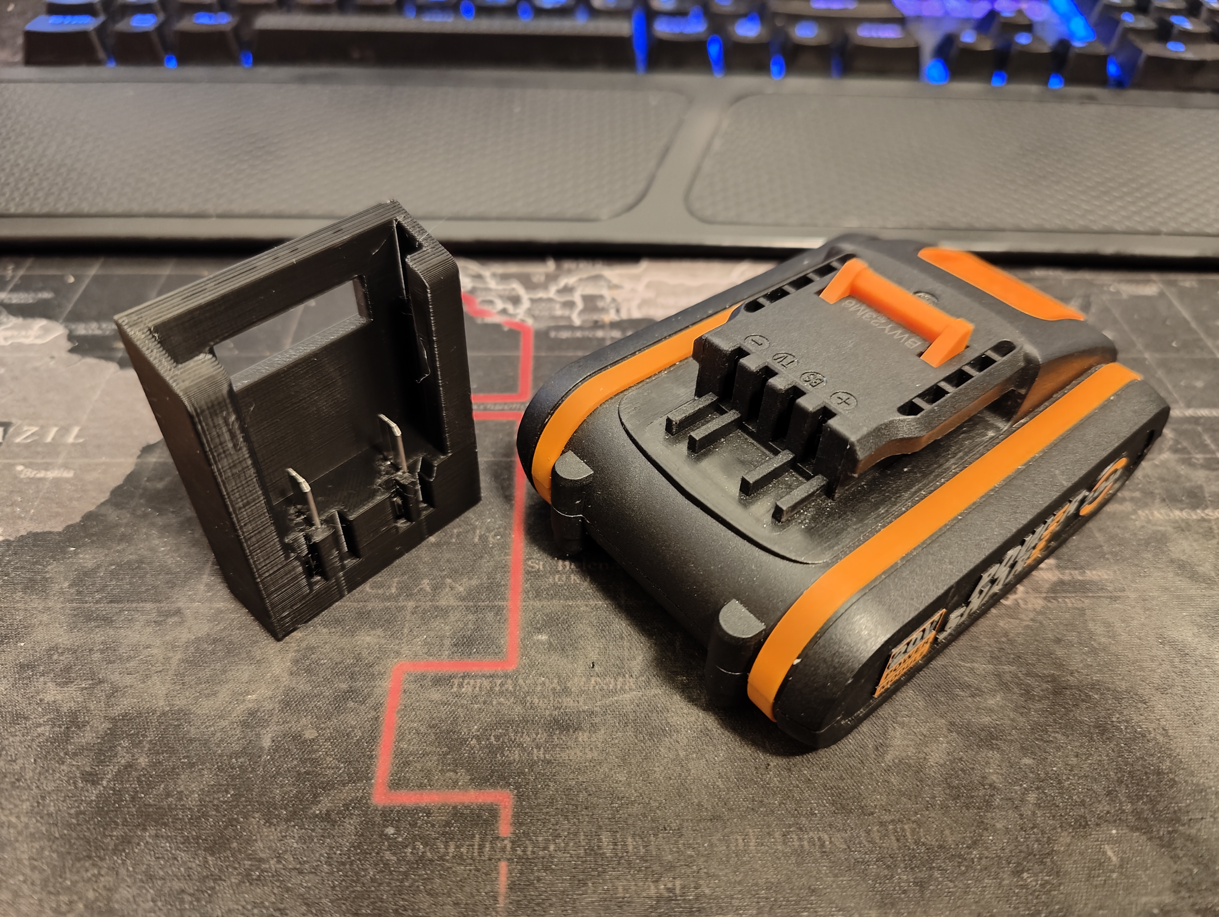 Worx battery connector