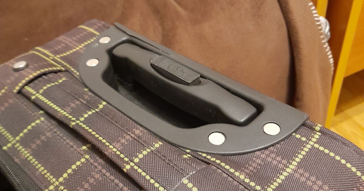 Suitcase push button replace part by Jan Šircelj Download free STL