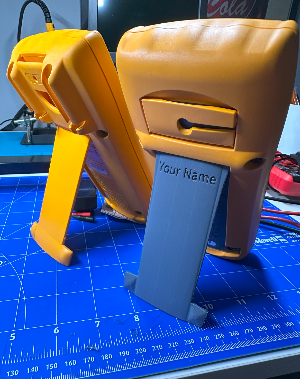 Fluke Stand Improved (170 and 70 Series Models)