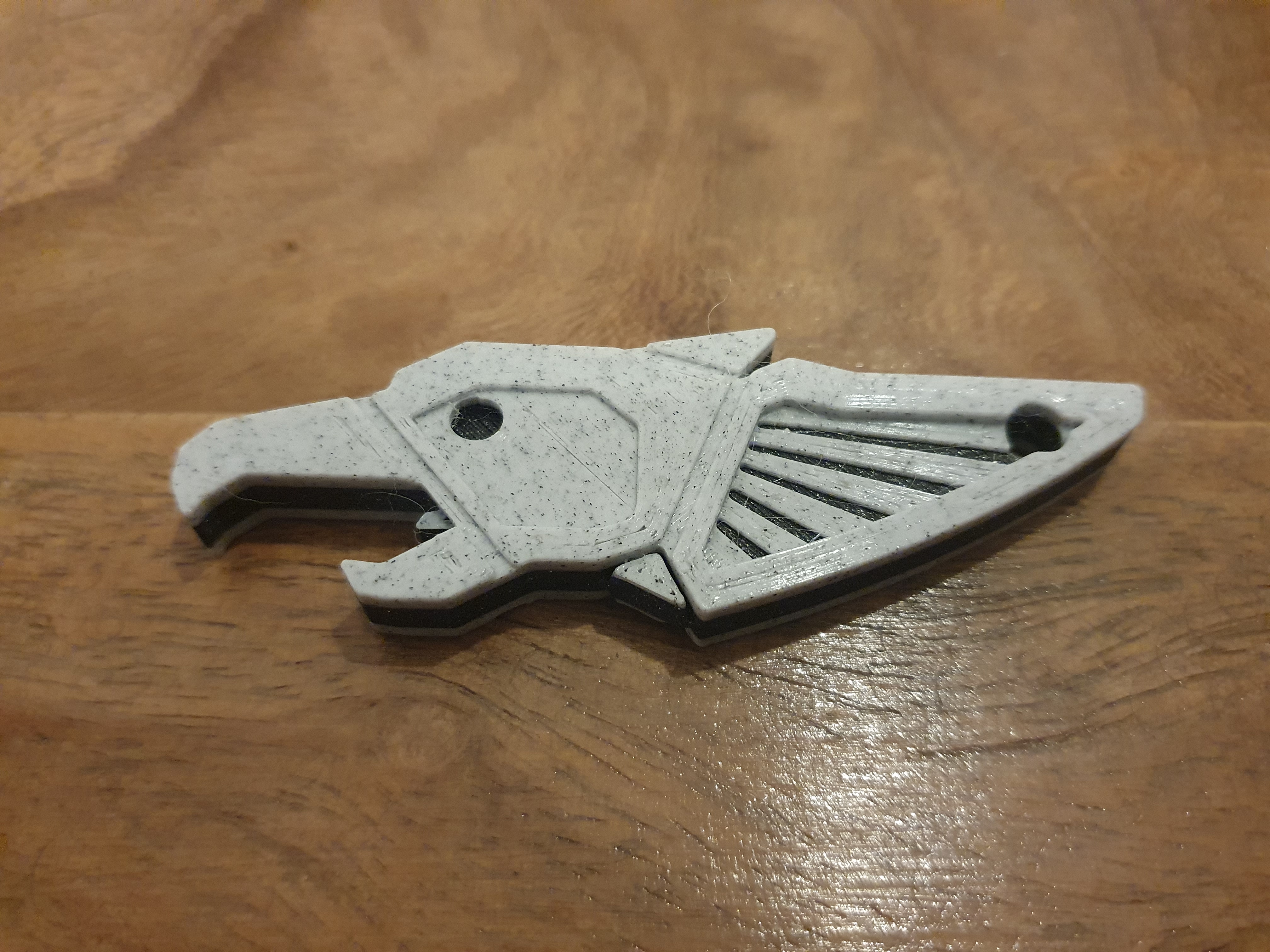 Miniatura 3 do modelo 3D Eagle keychain / bottle opener