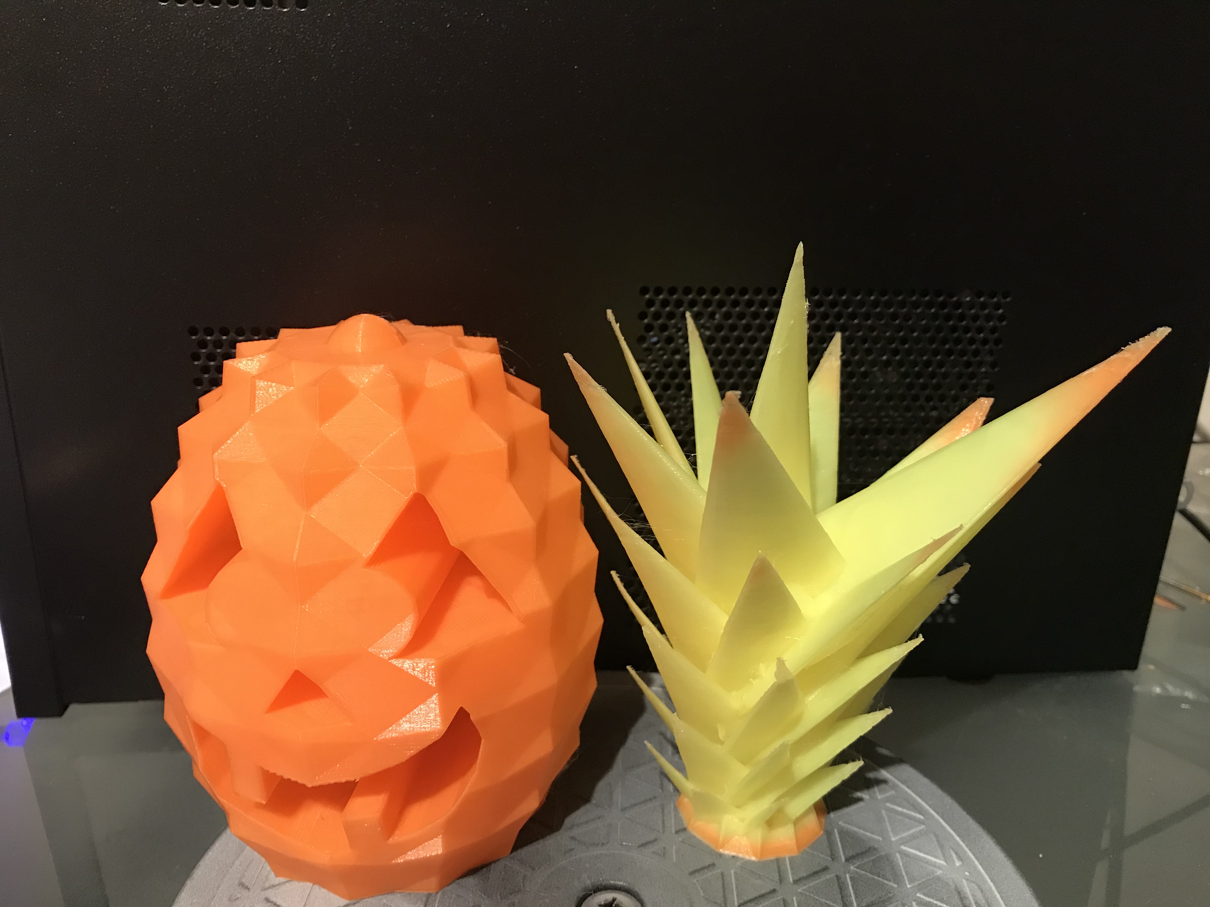 Miniatura 2 do modelo 3D Pineapple Jack-o-lantern