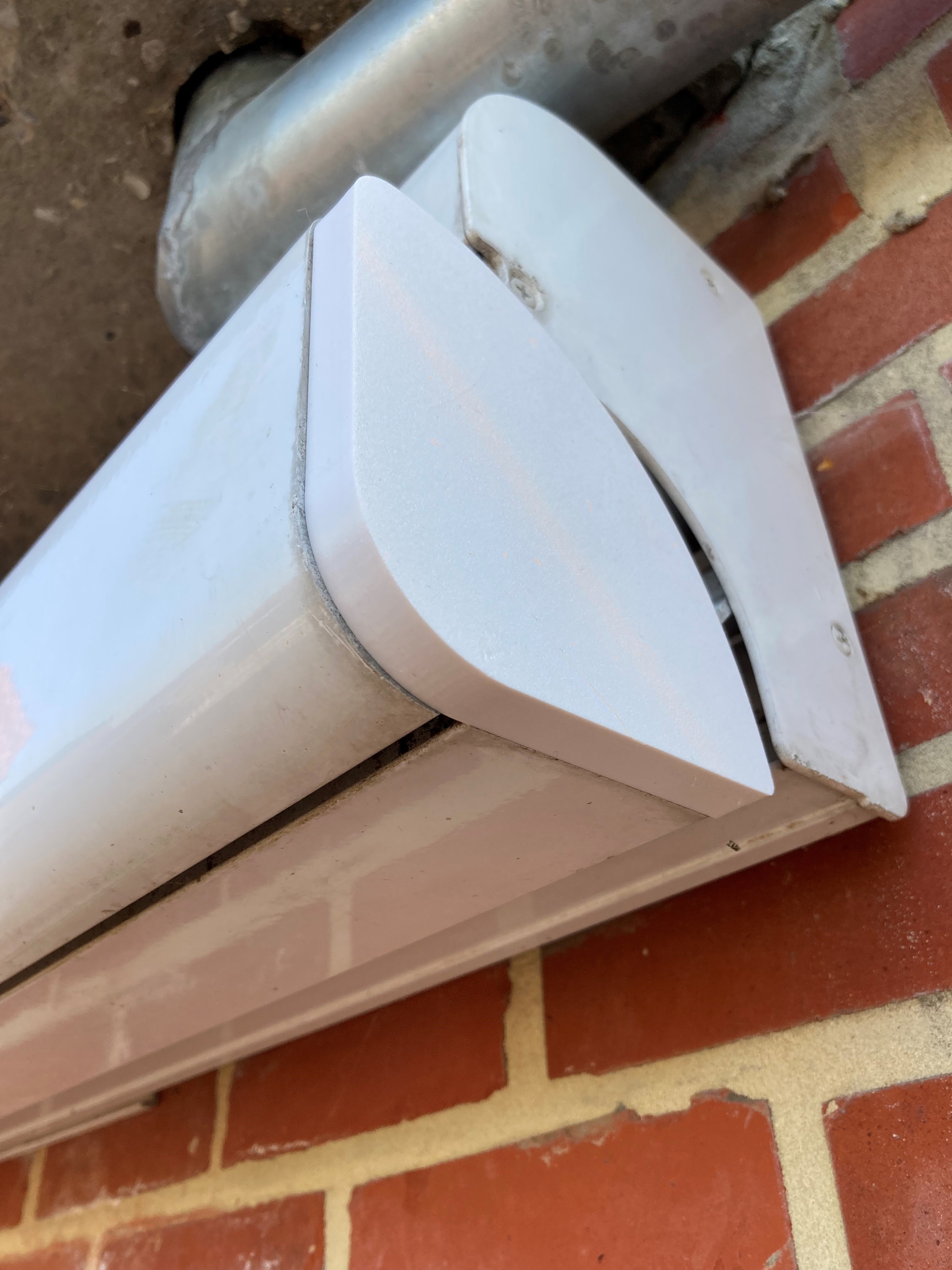 Brustor B25 Awning Leadrail cover