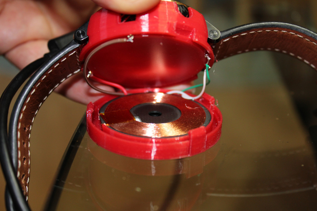 Moto 360 2nd edition QI charger developer USB dock by moWerk