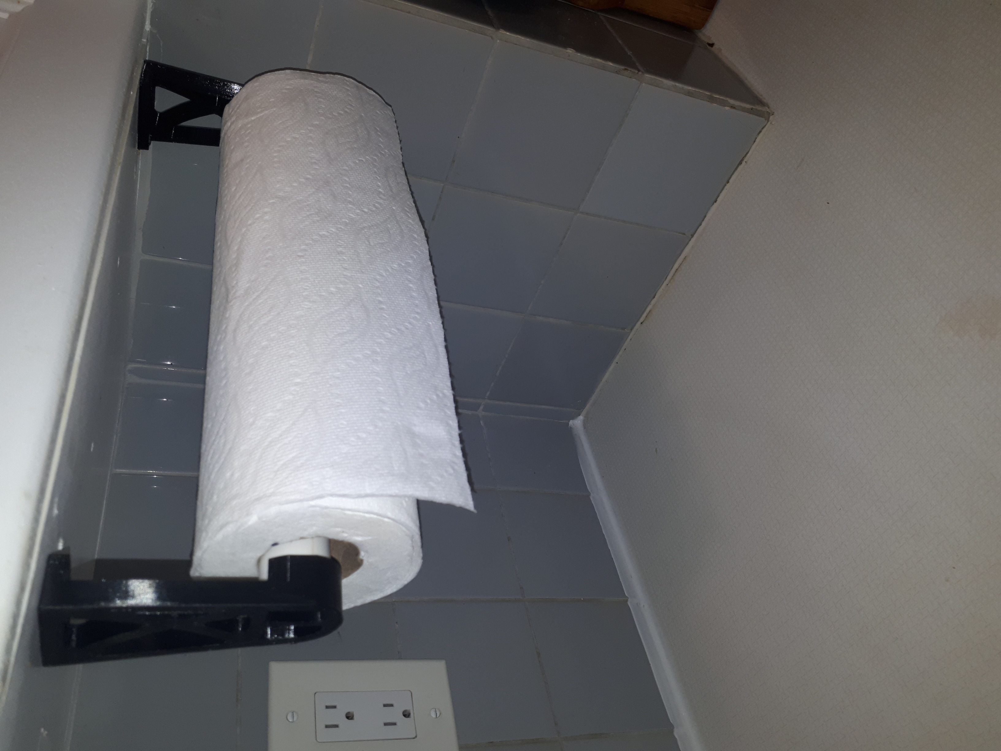 underhang-paper-towel-holder-by-ghostguy6-download-free-stl-model