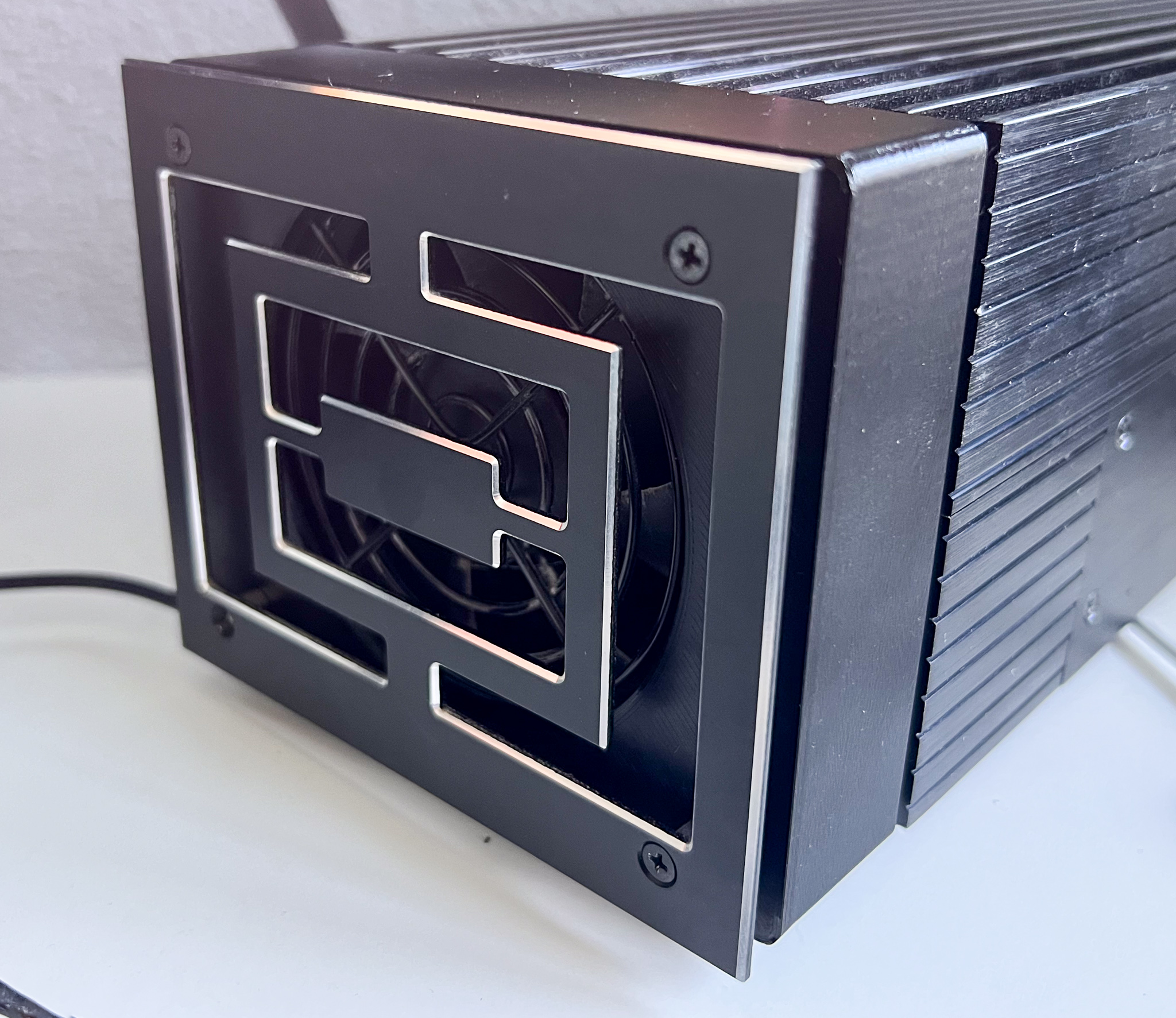 Akasa Turing Fan