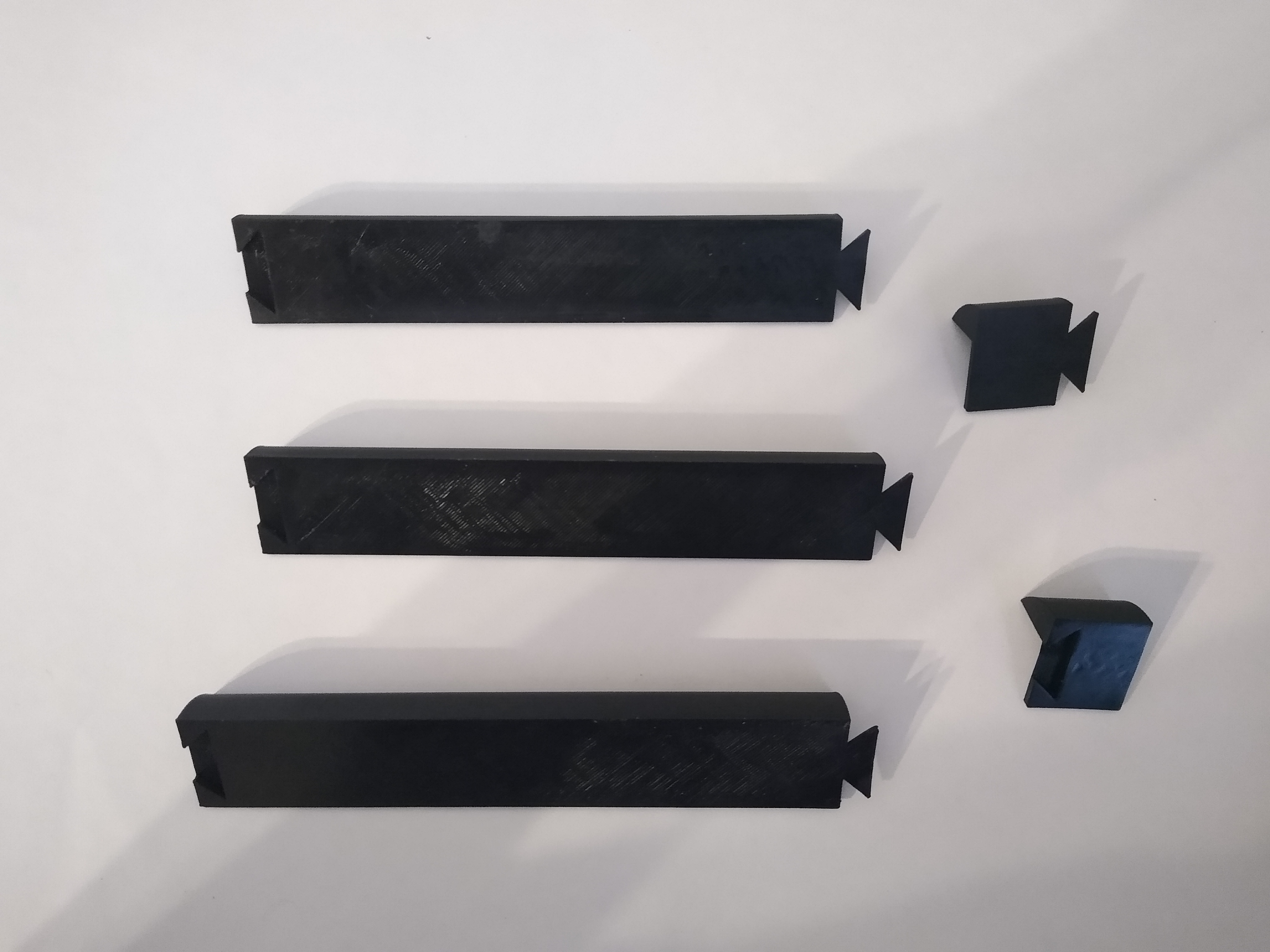 Countertop Gap Cover by Devise3D Printables Store