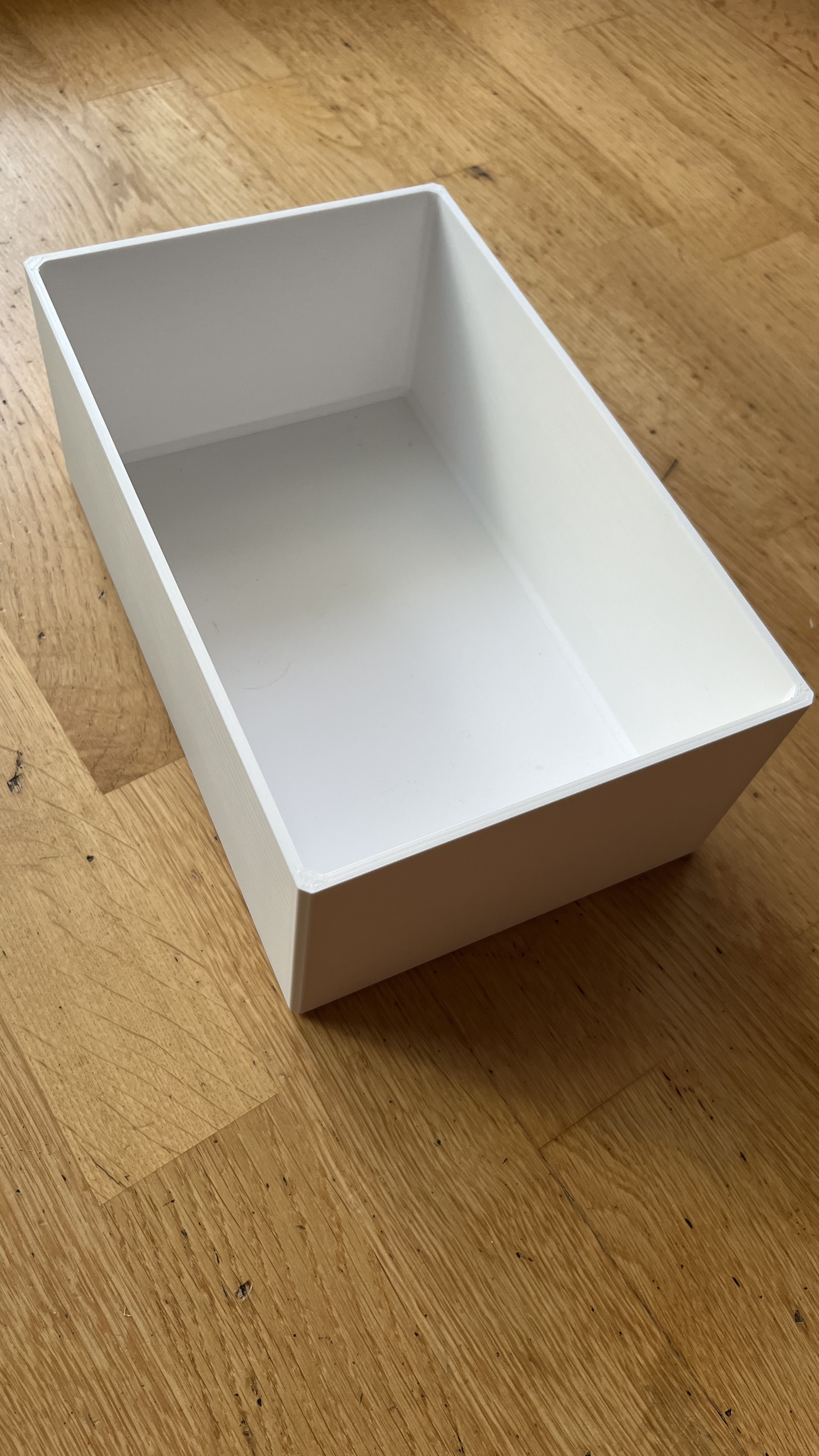Box with beveled edges in different sizes - Container