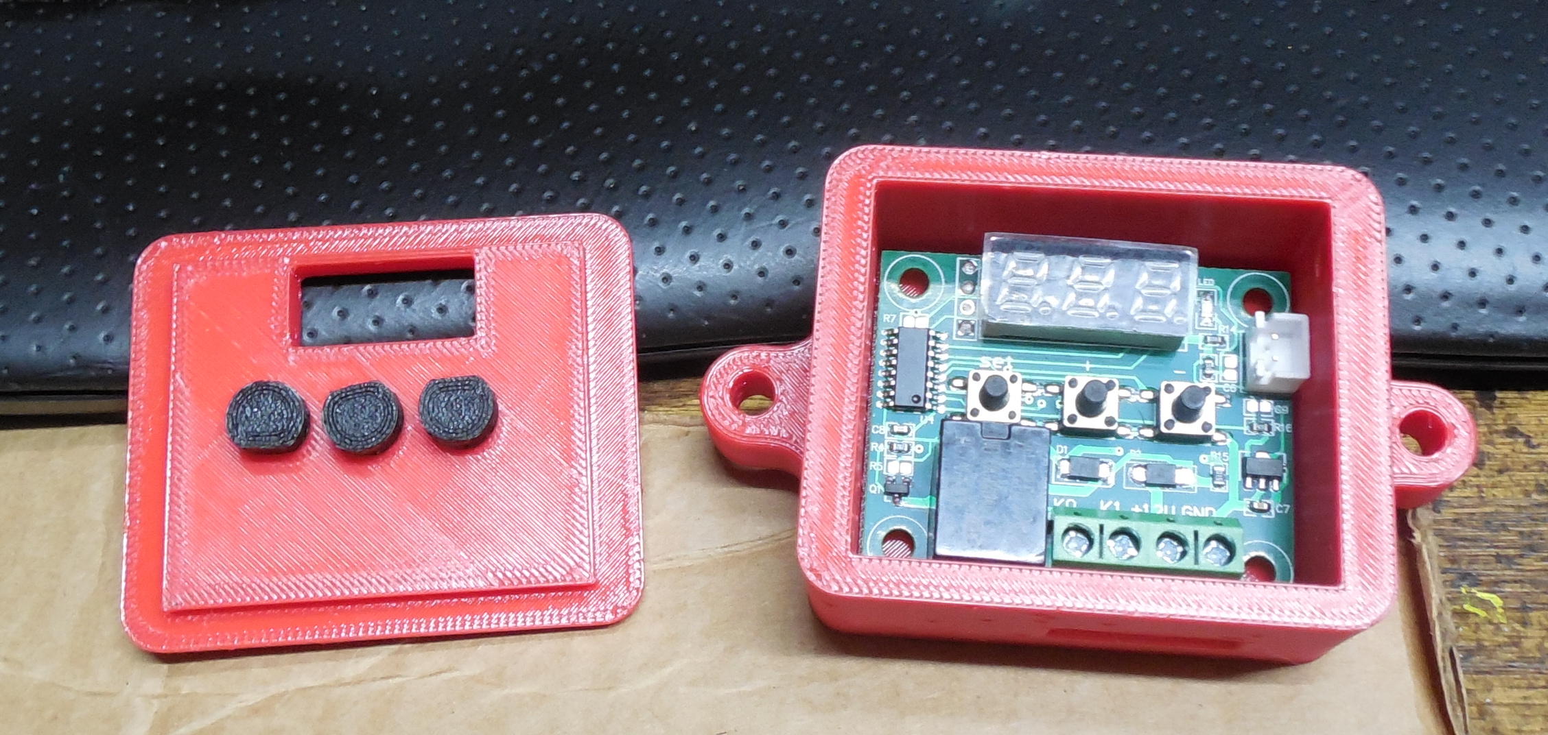 Miniatura 3 do modelo 3D Temperature and Timer Module boxes