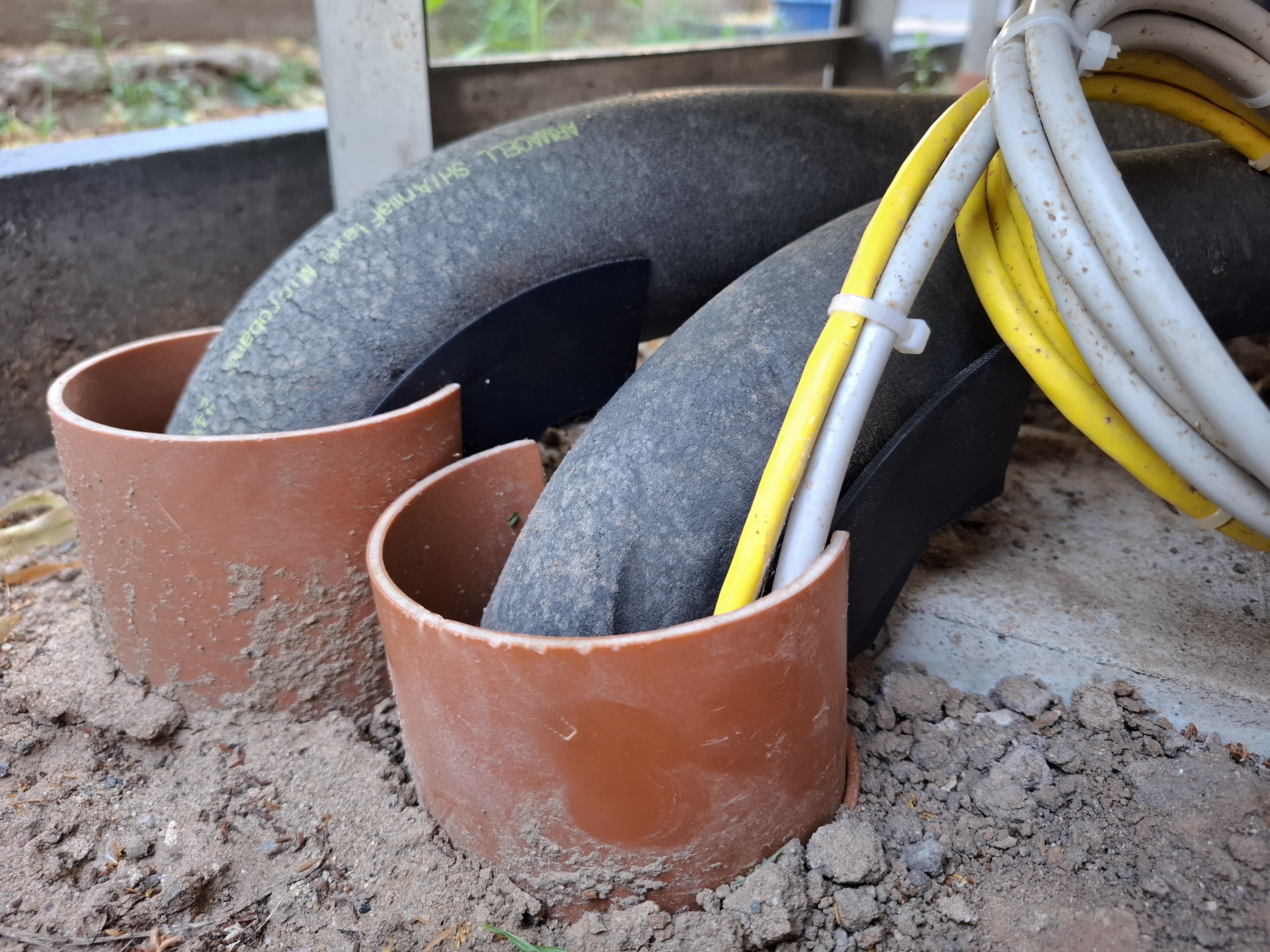 Insulated Pipe Bend Protector - 80mm OD - DN110 notch