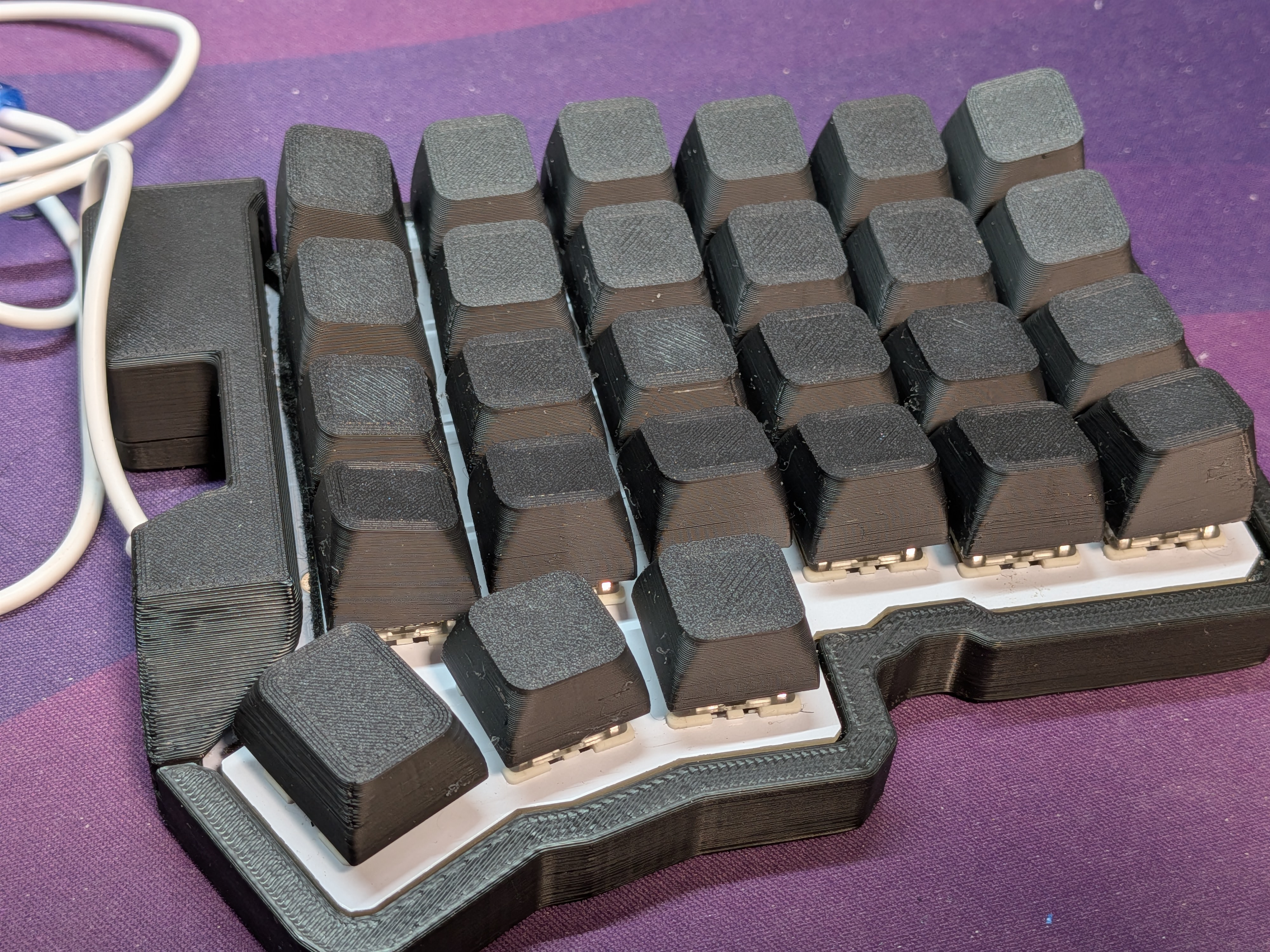 Remix Flat Top 4mm stems - MX Keycaps (standard, tilted, tilted-lifted) silakka54