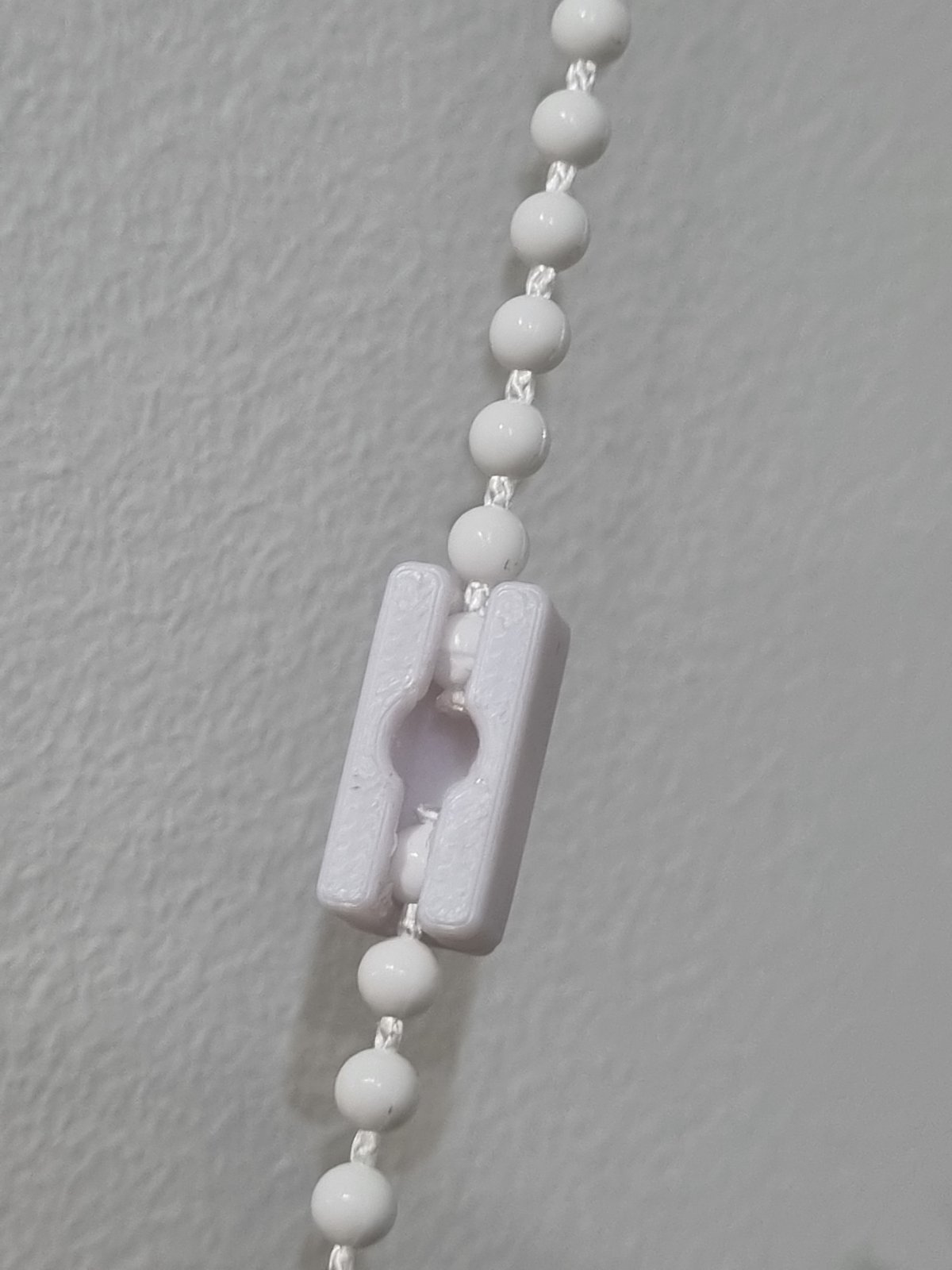 Ball chain connector for blinds