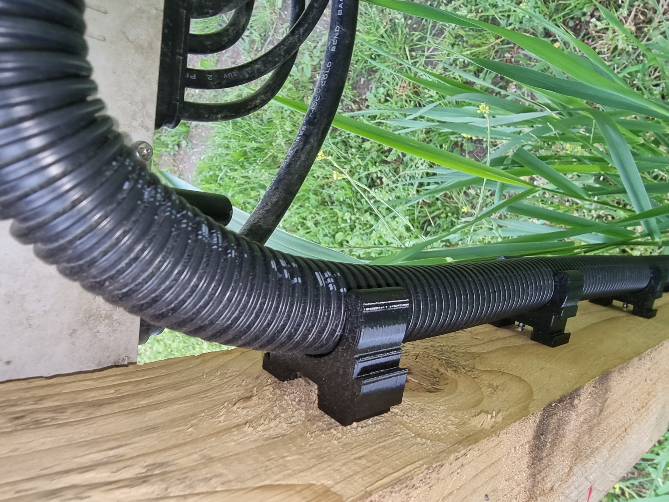 Clamp for corrugated pipe, installation pipe