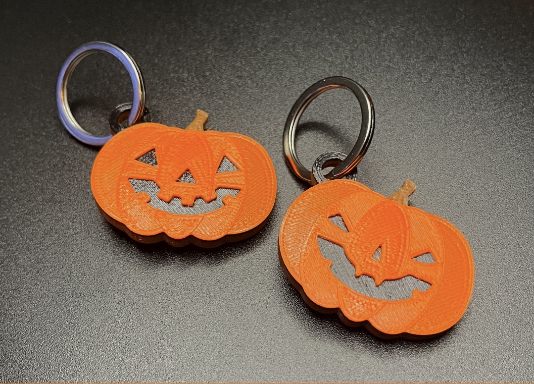 Miniatura 4 do modelo 3D Jack-o’-lantern KeyChains