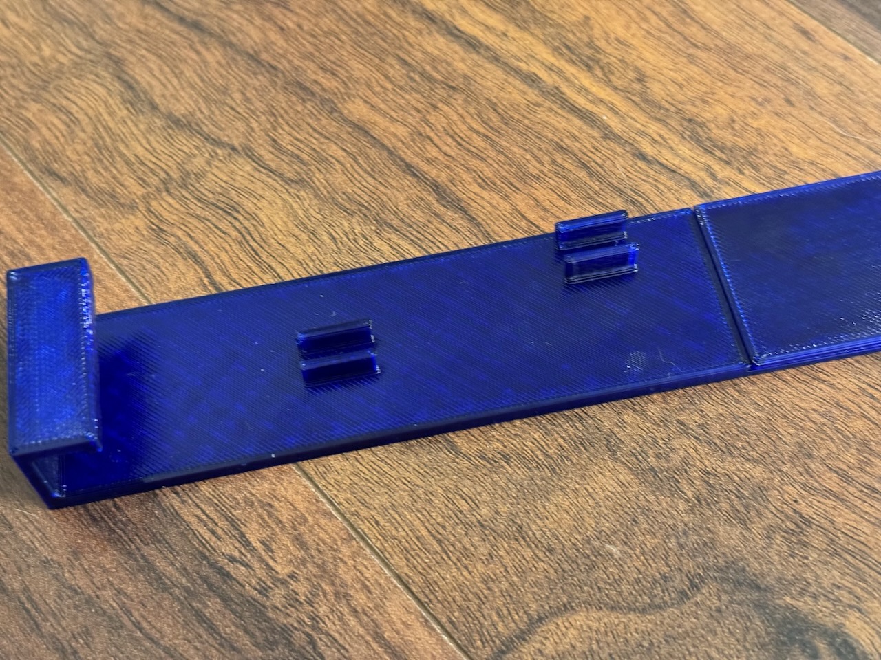 Miniatura 2 do modelo 3D Holder for Algae Scraper
