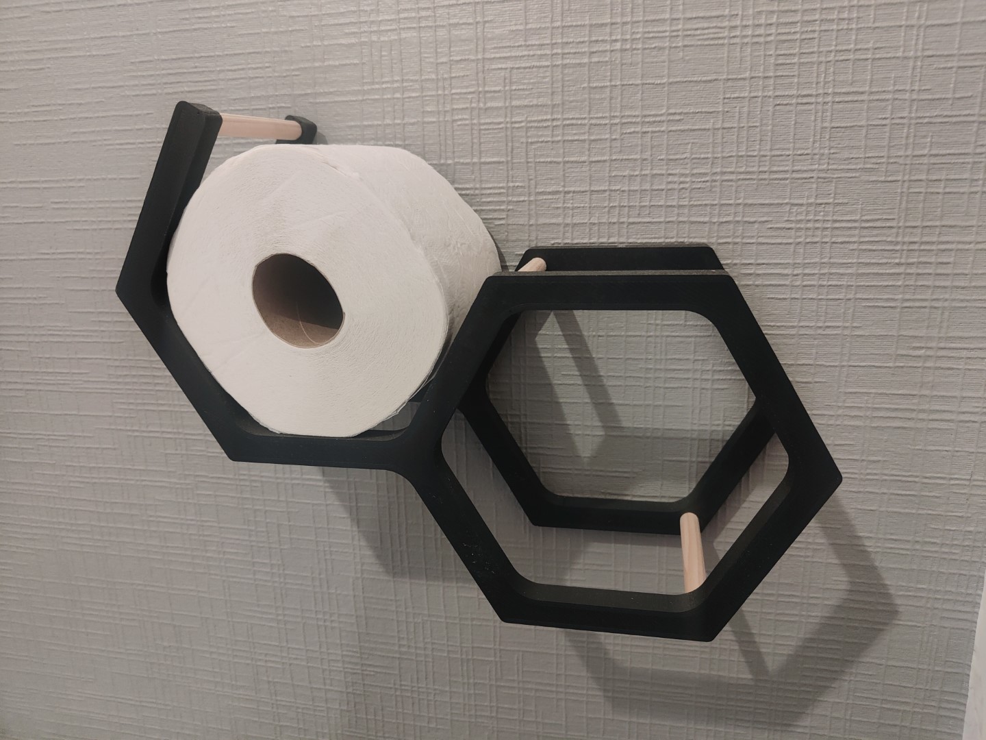 Modern honeycomb toilet paper holder