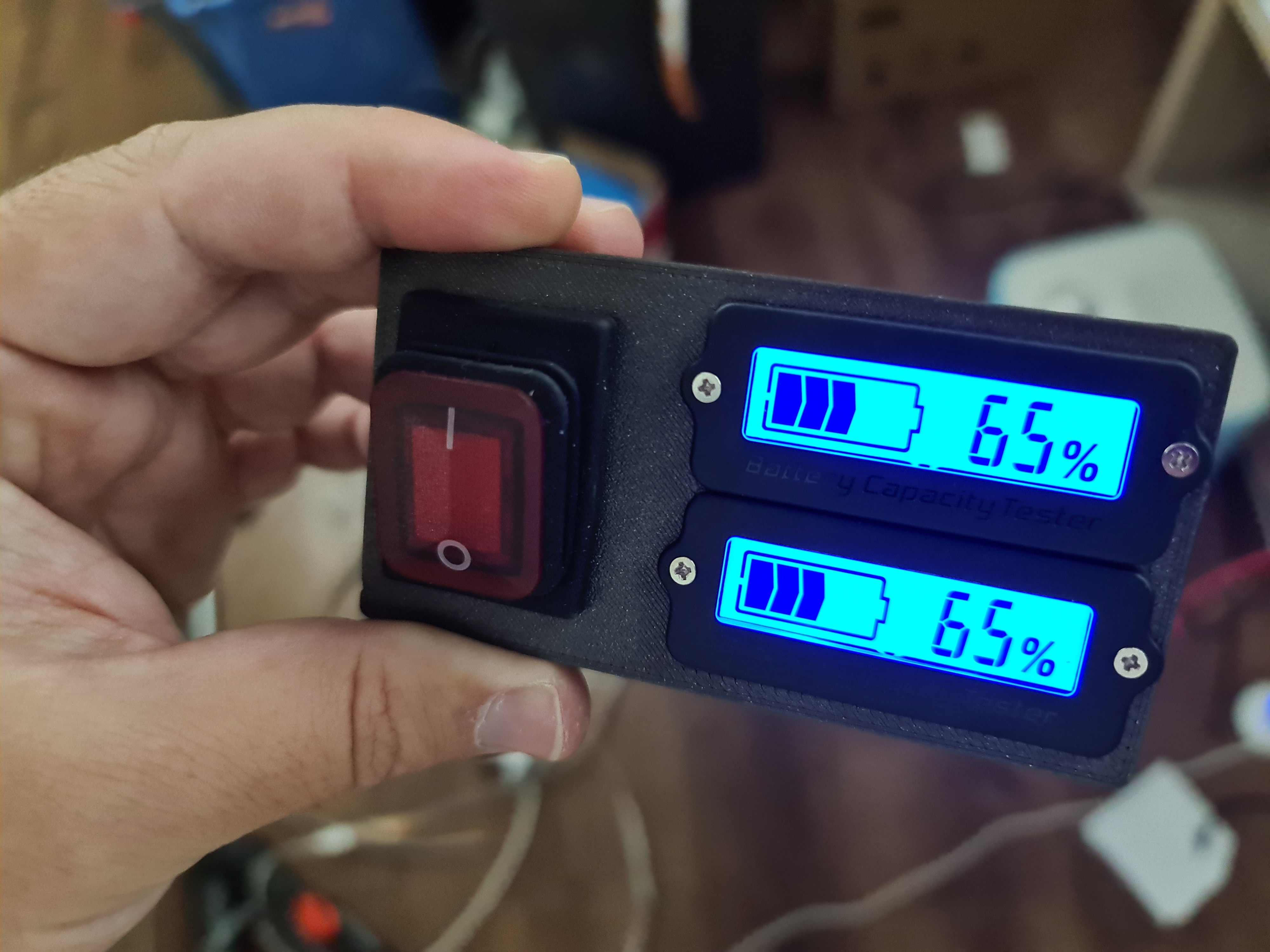 36V (2x18V) Battery capacity Meter with Power Cutoff