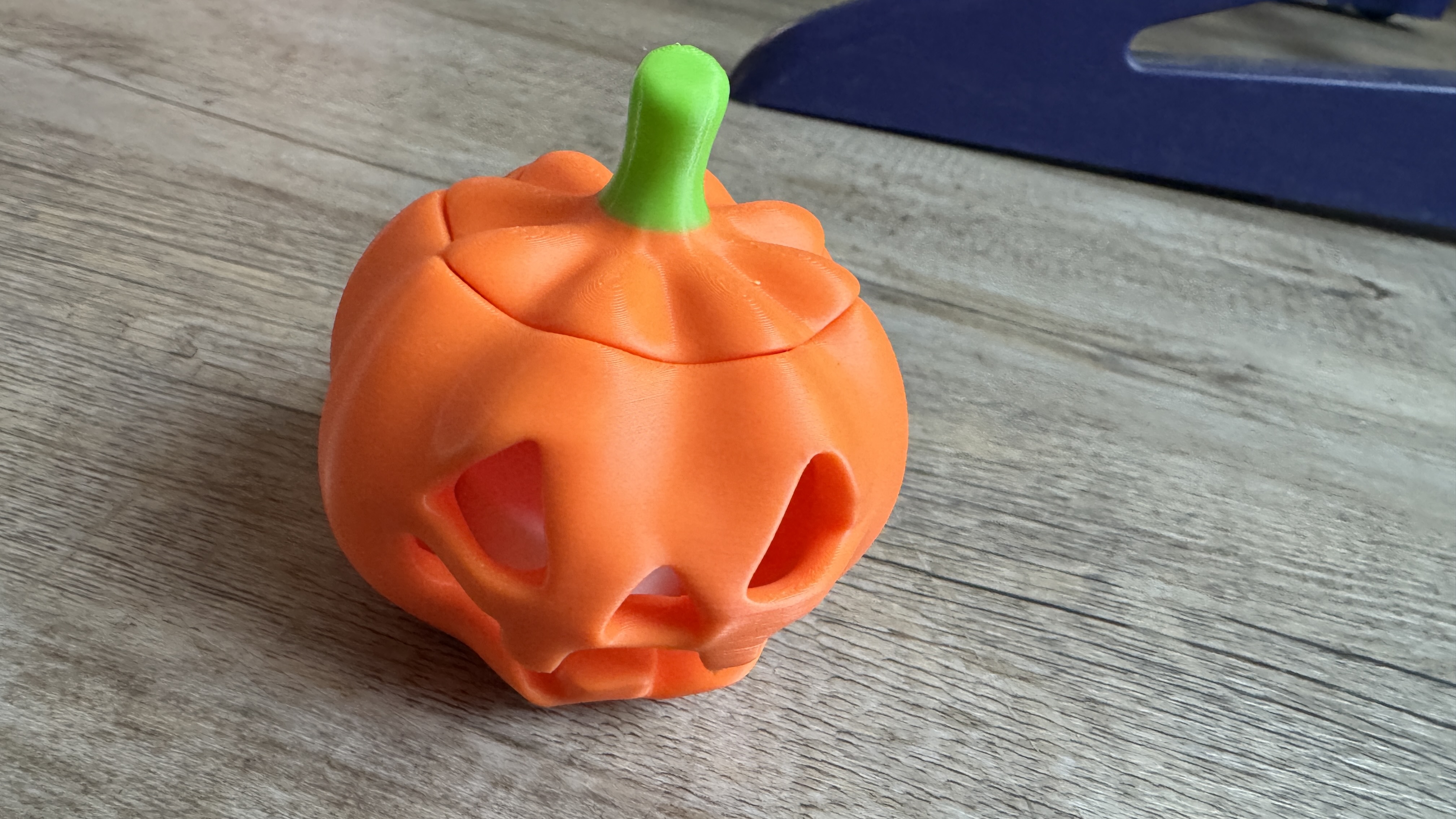 Pumpkin Patty remix v3 stem, closed bottom