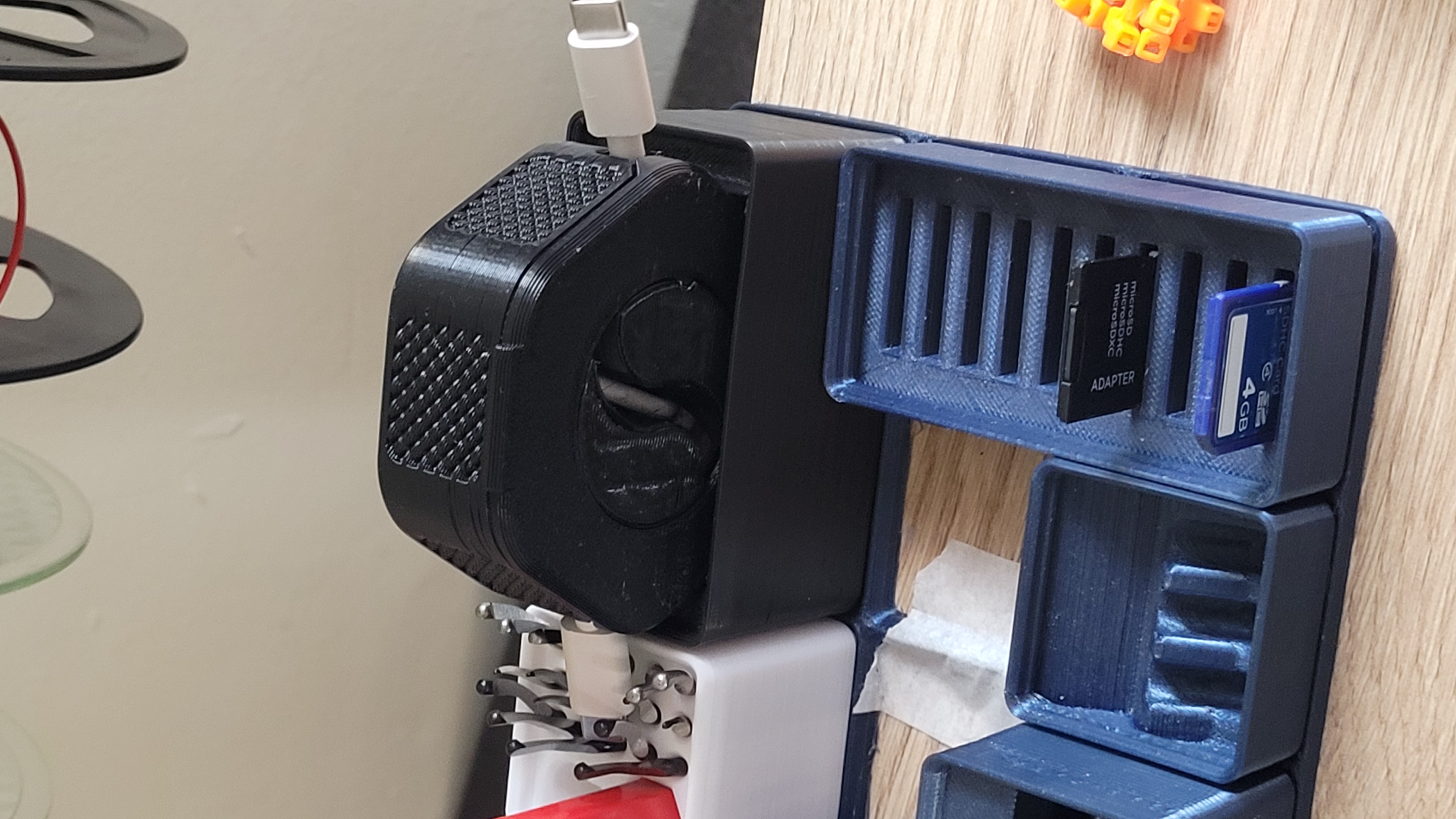 Gridfinity Compatable holder for Portable Cable Organizer / Winder