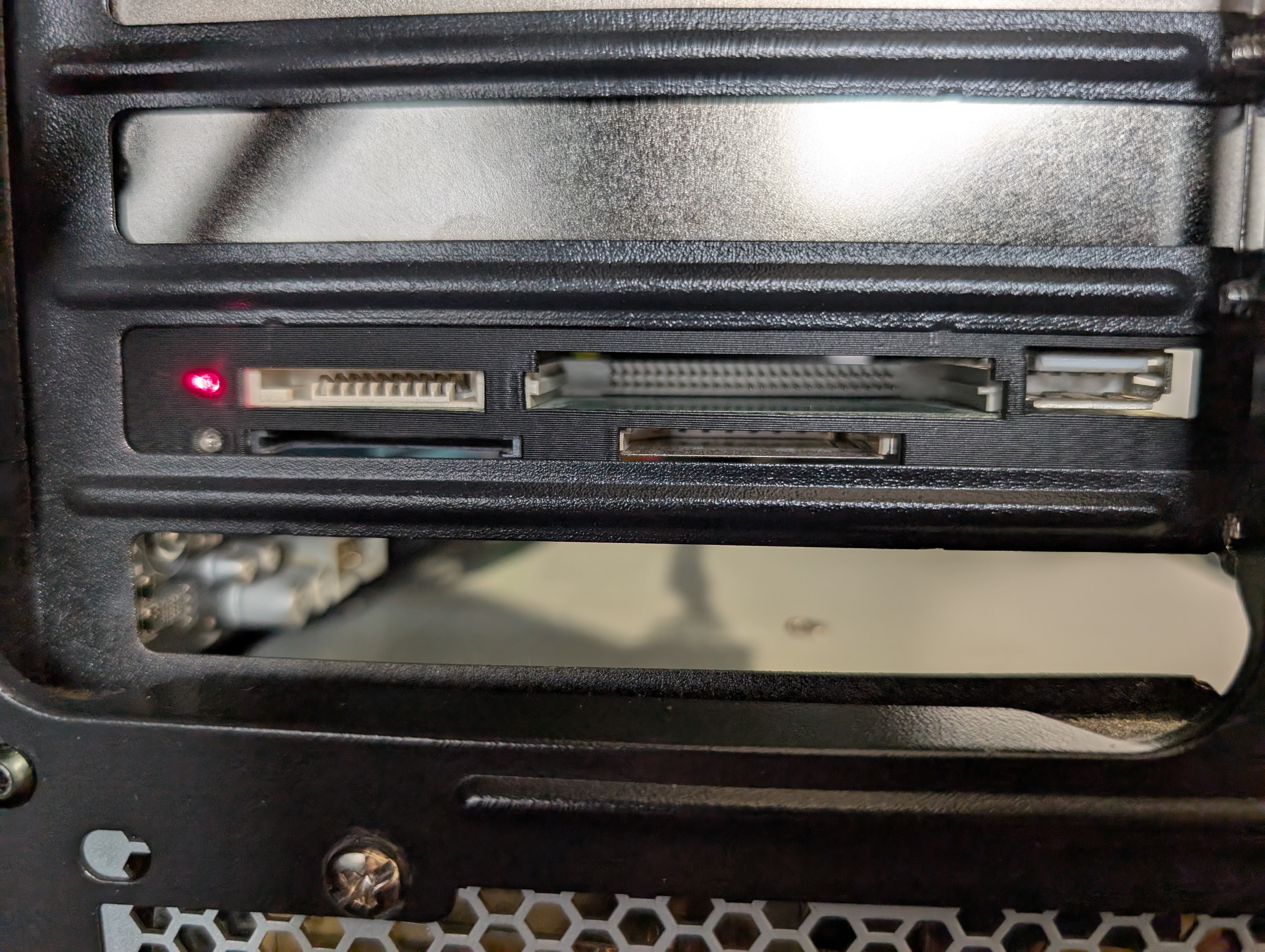 Front Panel Memory Card Reader PCI Slot Bracket — miniatura 7