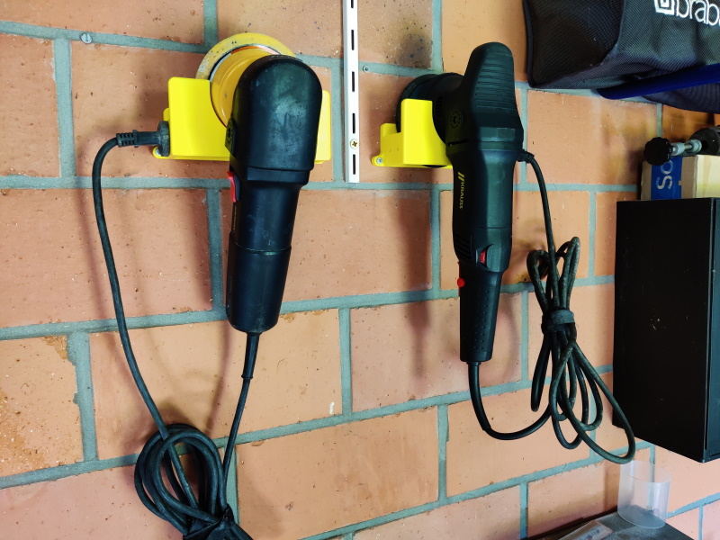 Polisher wall mount