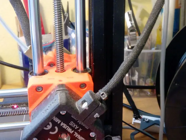 Prusa Mini X stepper cable protection (remix) / Zajištění vývodů Motor osy X (remix)