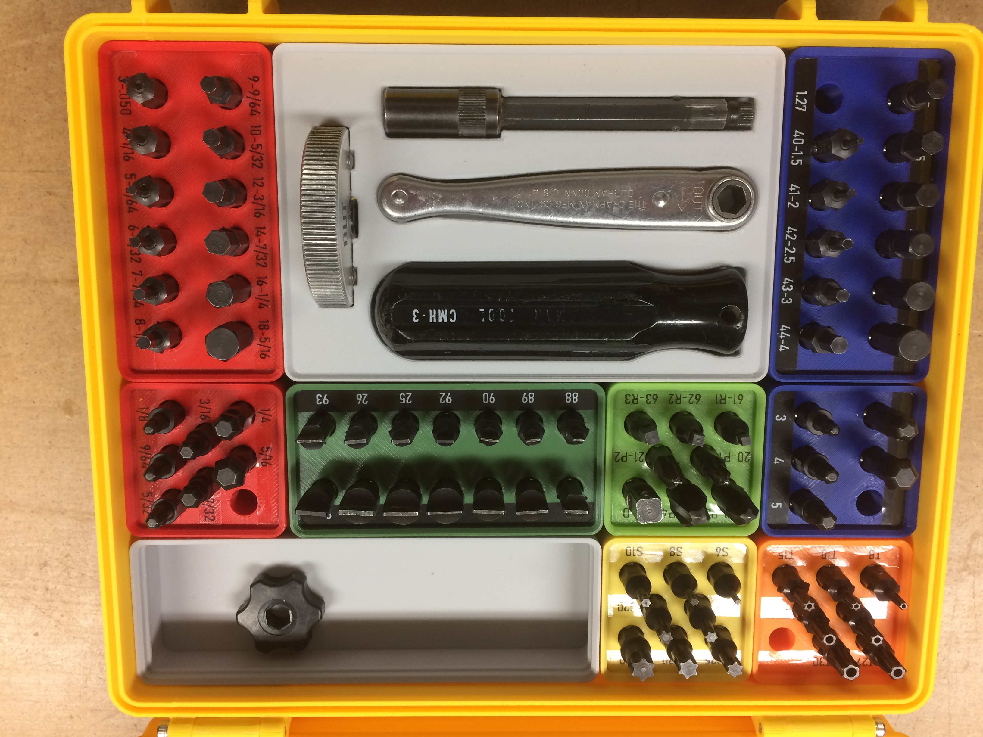 Gridfinity case for Chapman Screwdriver set by Tuxedo Download free