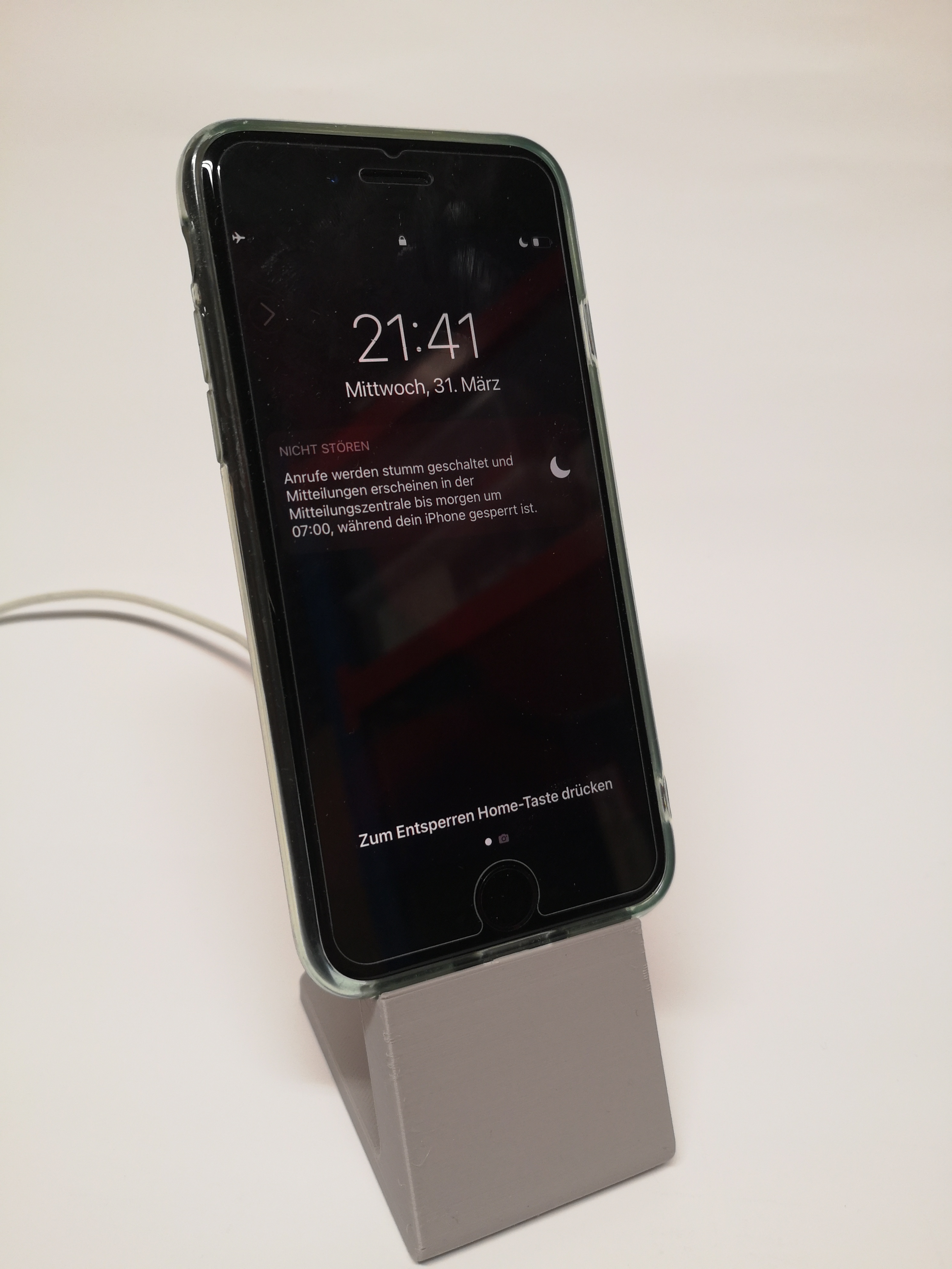 iPhone charging stand
