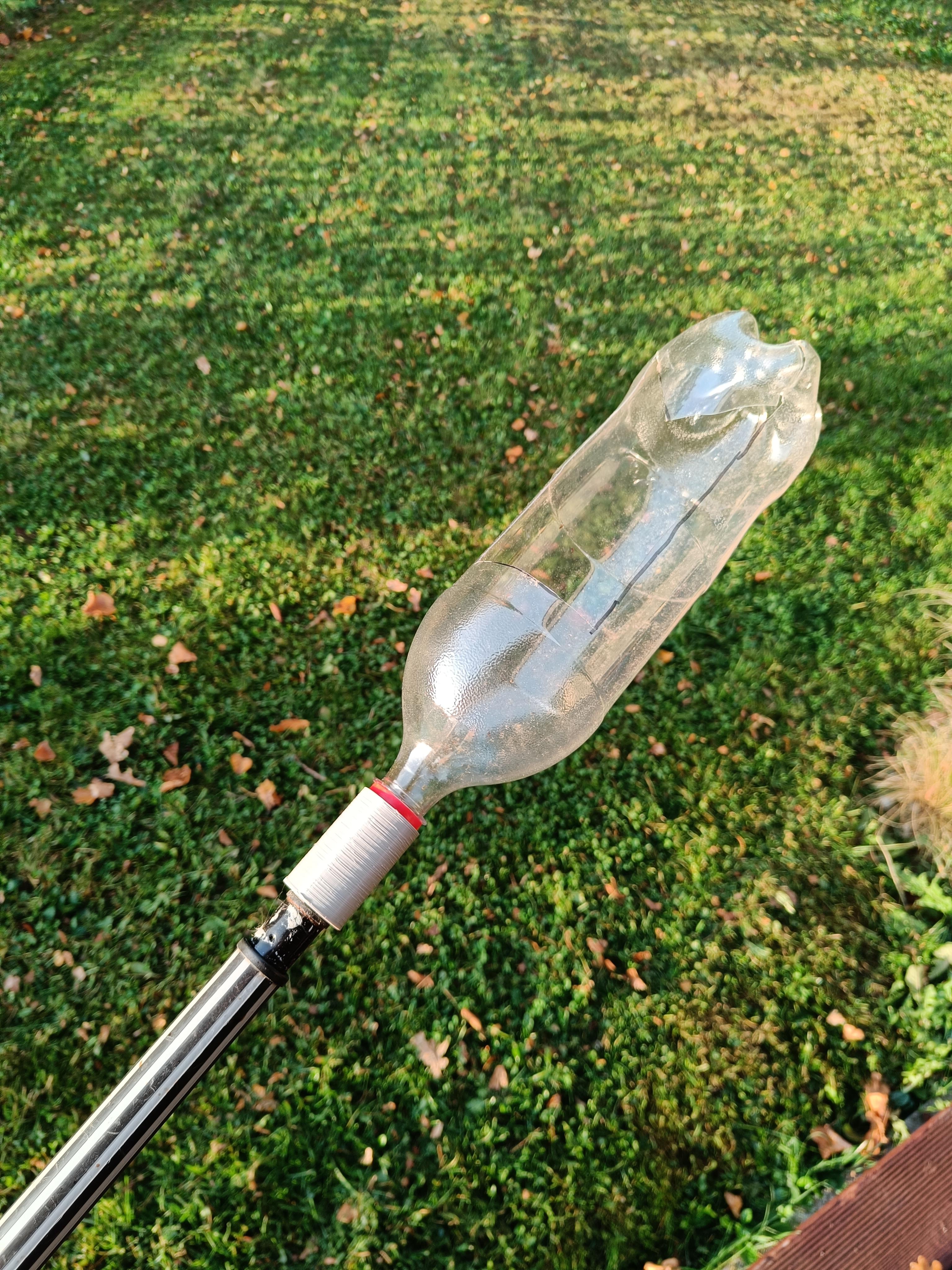 Broom to bottle connector for simple fruit picker