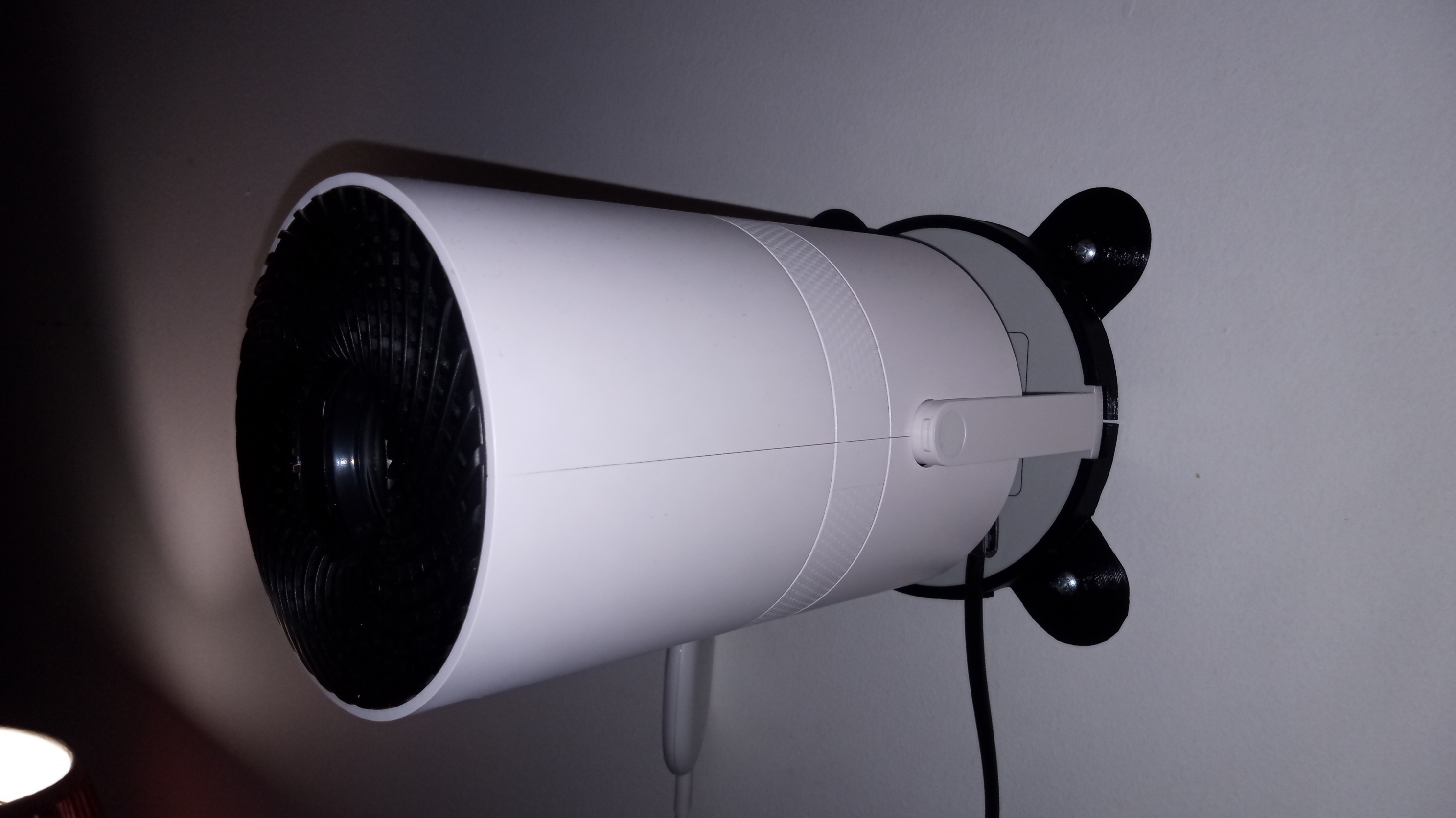 Cheap Projector Wall Mount (120mm base)