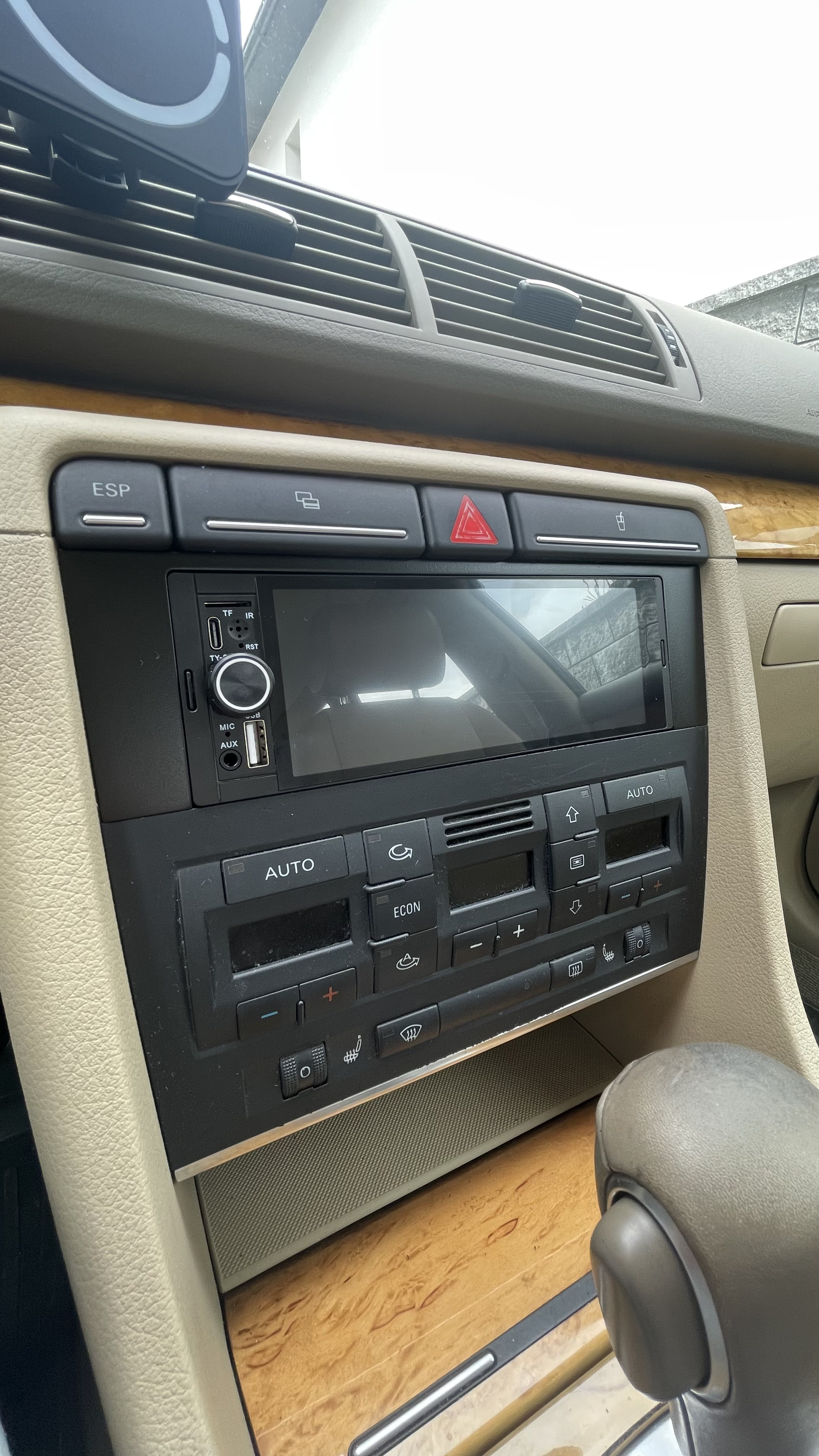 A4 B7 Android radio frame