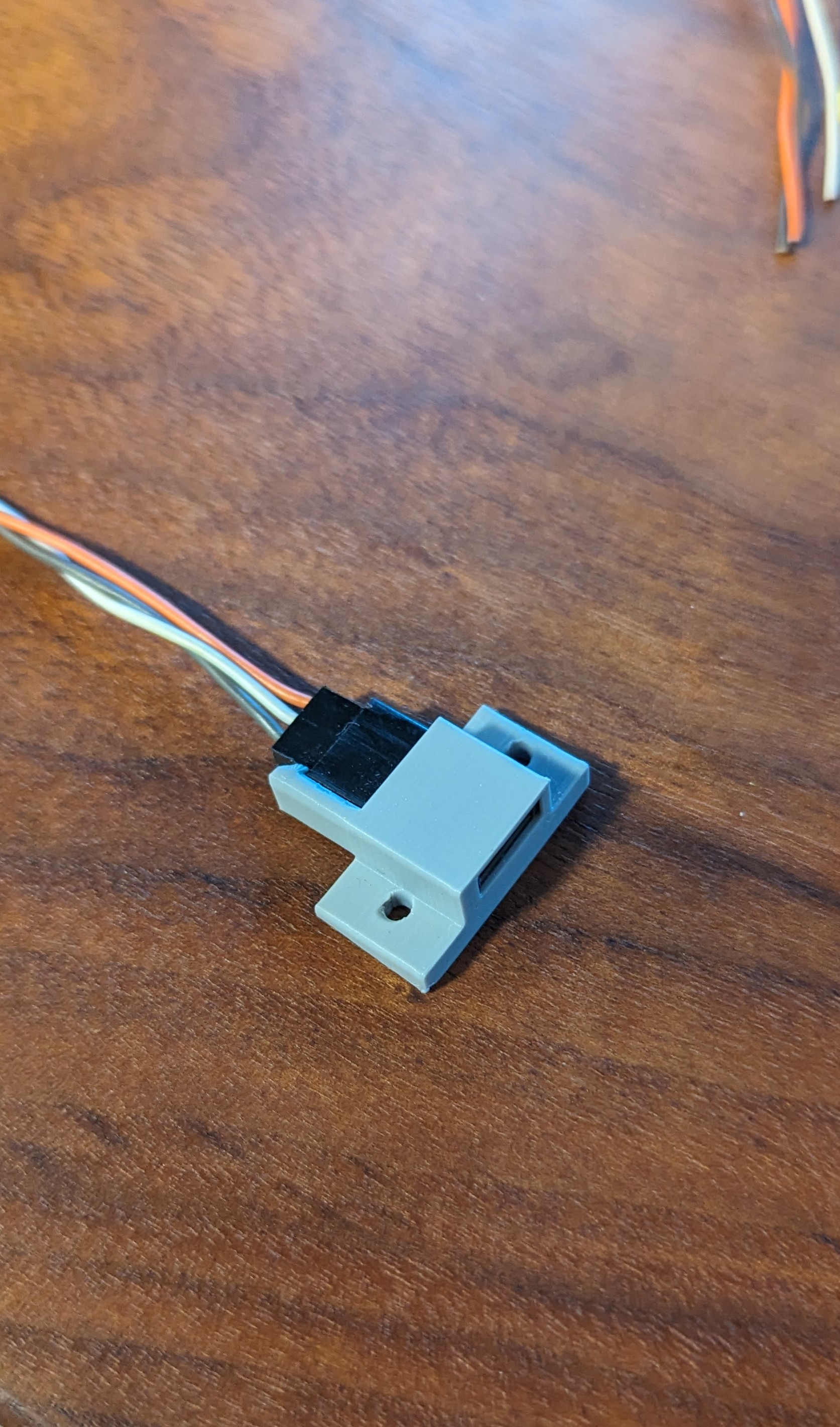 RC SERVO CONNECTOR by sevenbravo Download free STL model