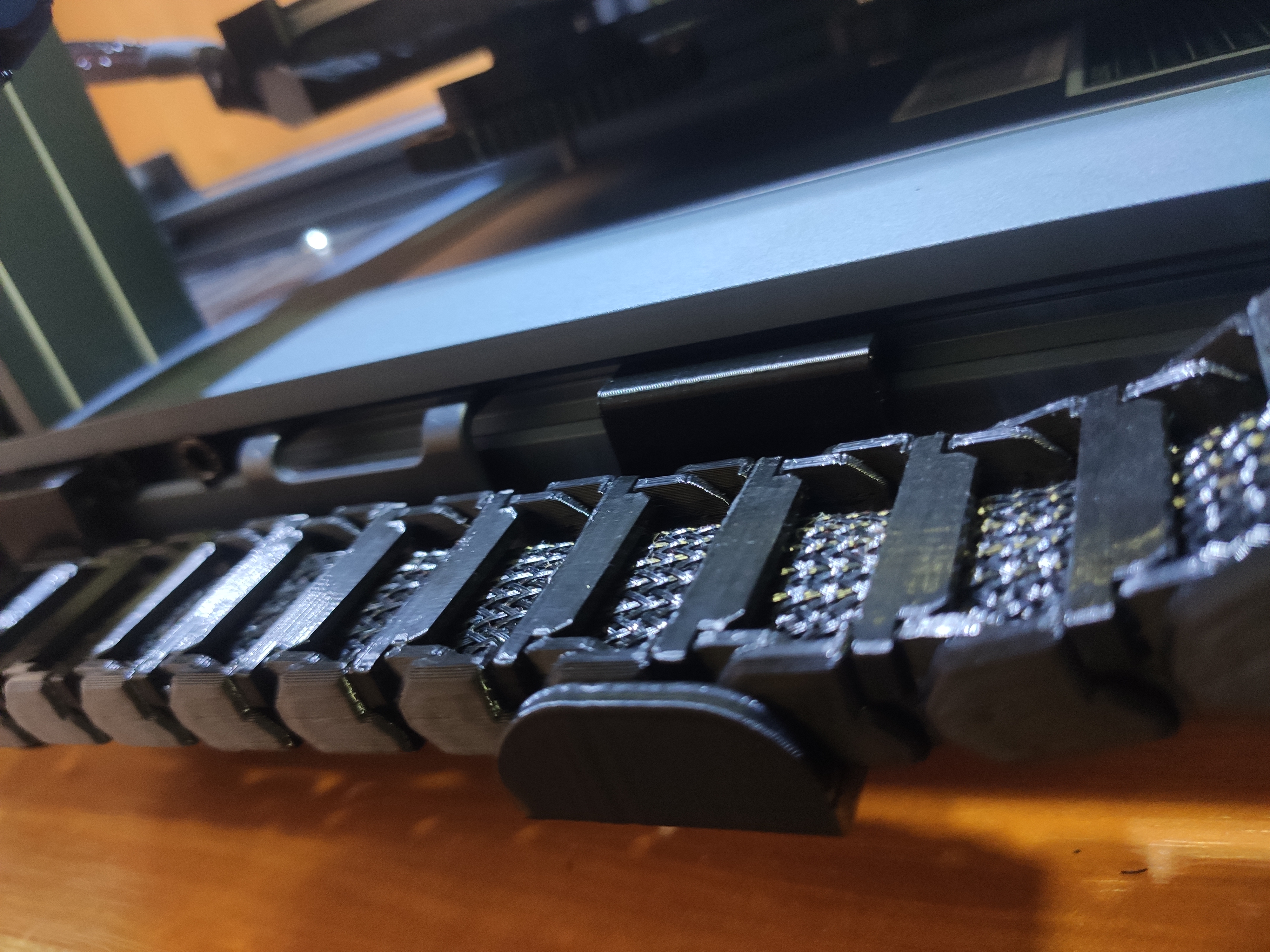 Shelf for the Neptun 3 pro cable channel.