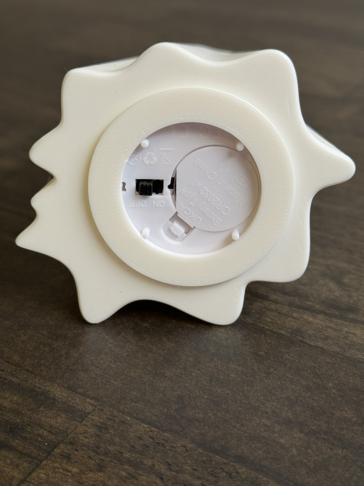 Glowing Ghosts Tea Light Plug